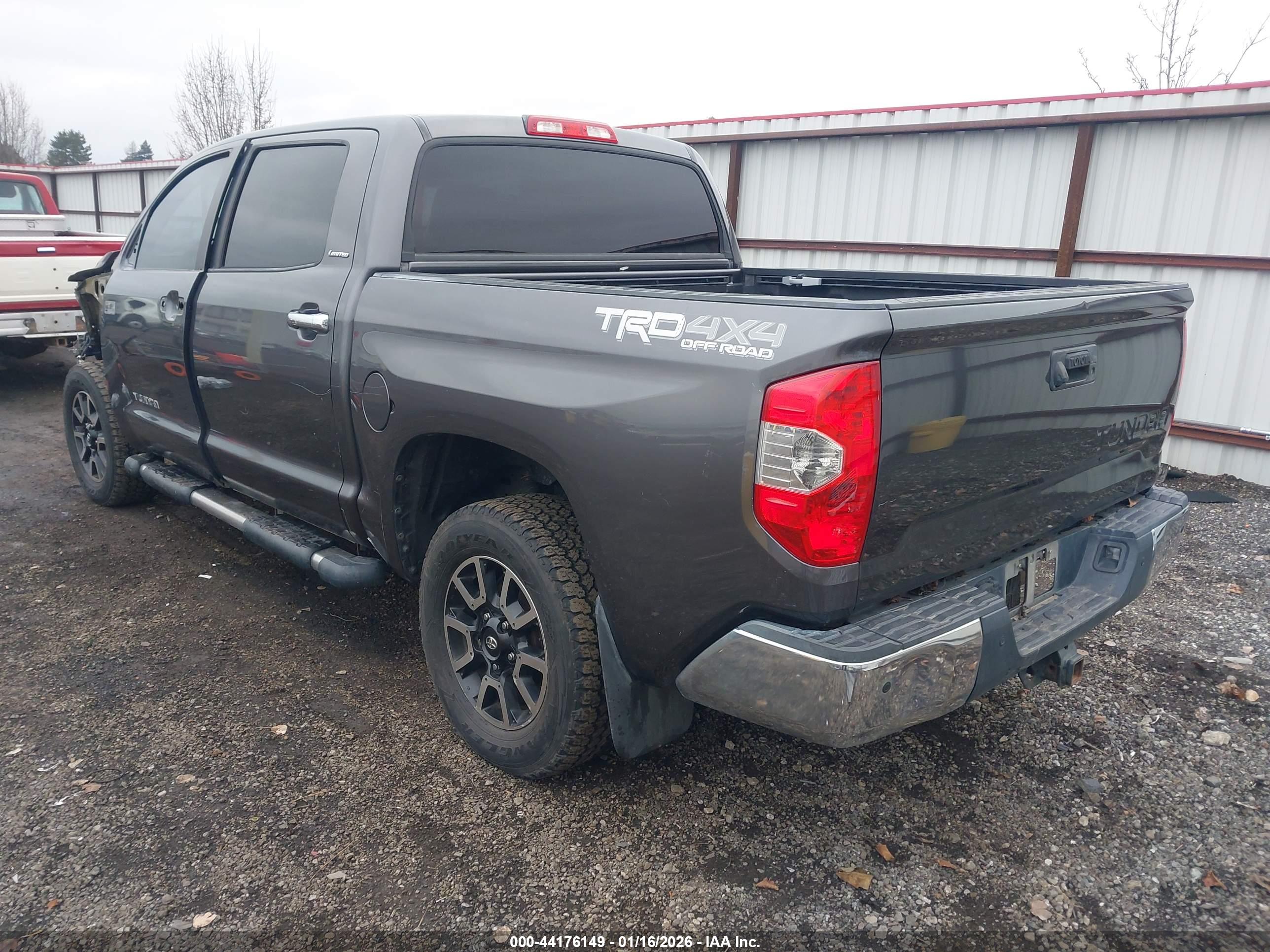 TOYOTA TUNDRA image 3