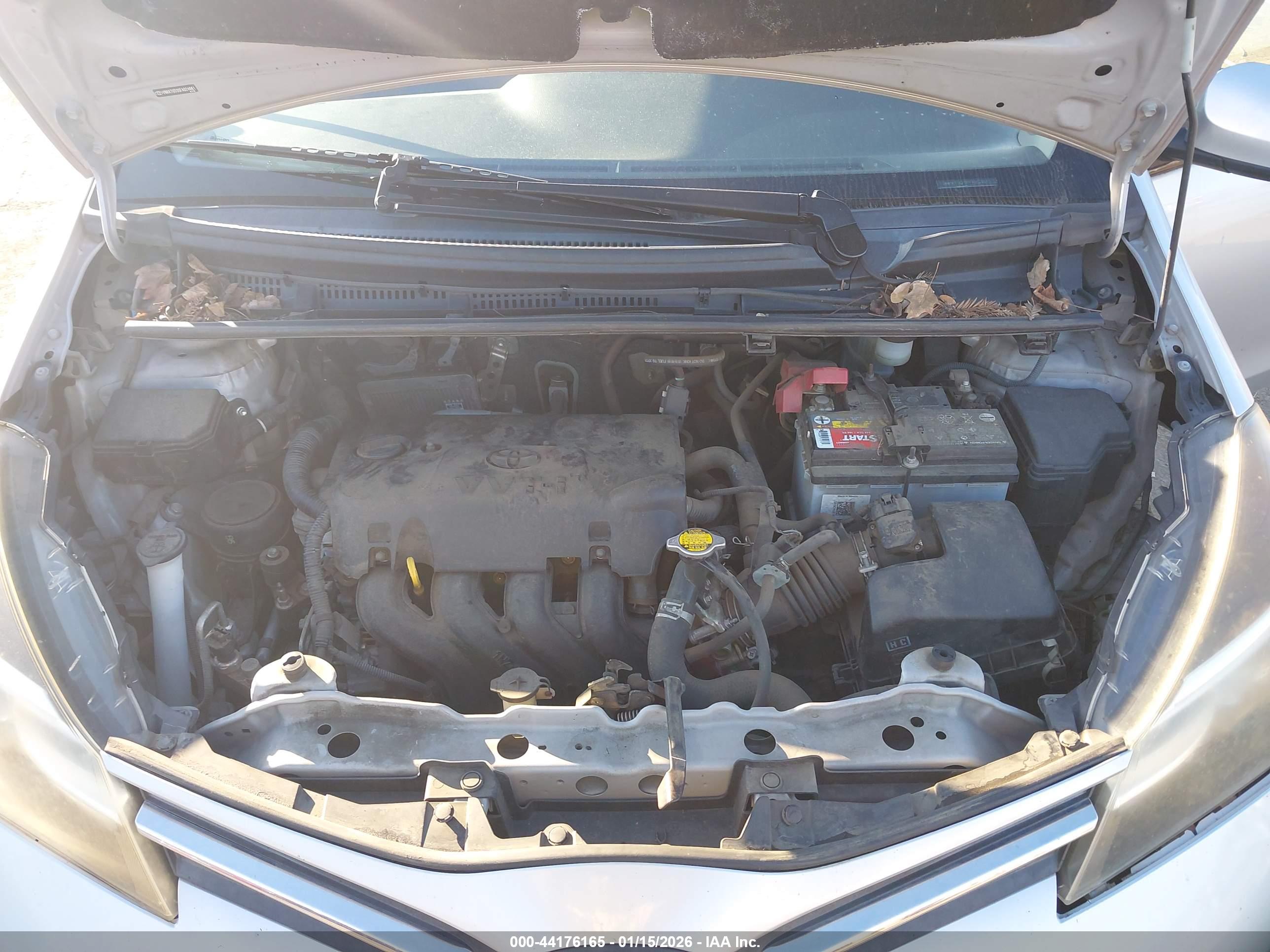 TOYOTA YARIS image 10