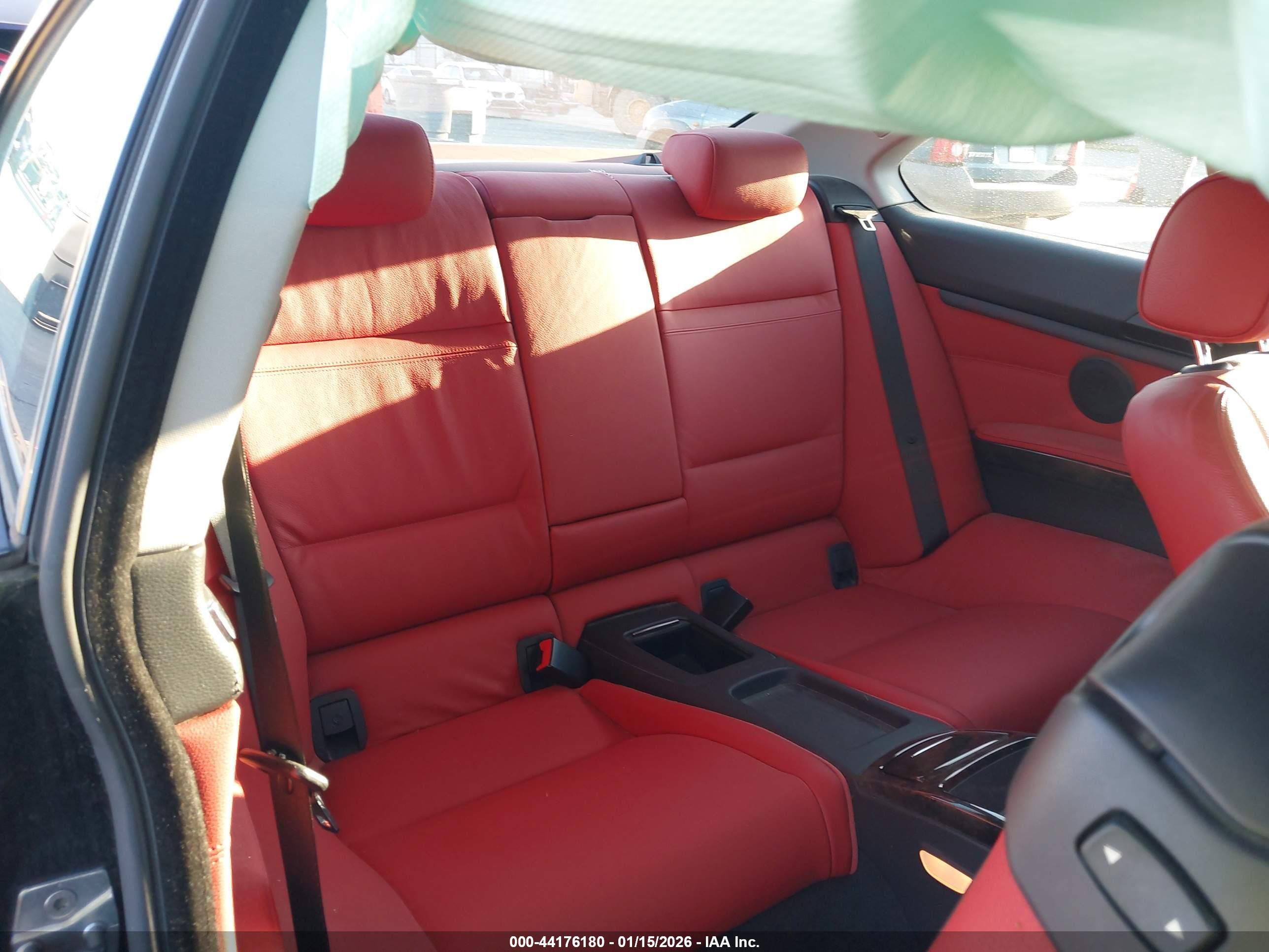 BMW 335I image 8
