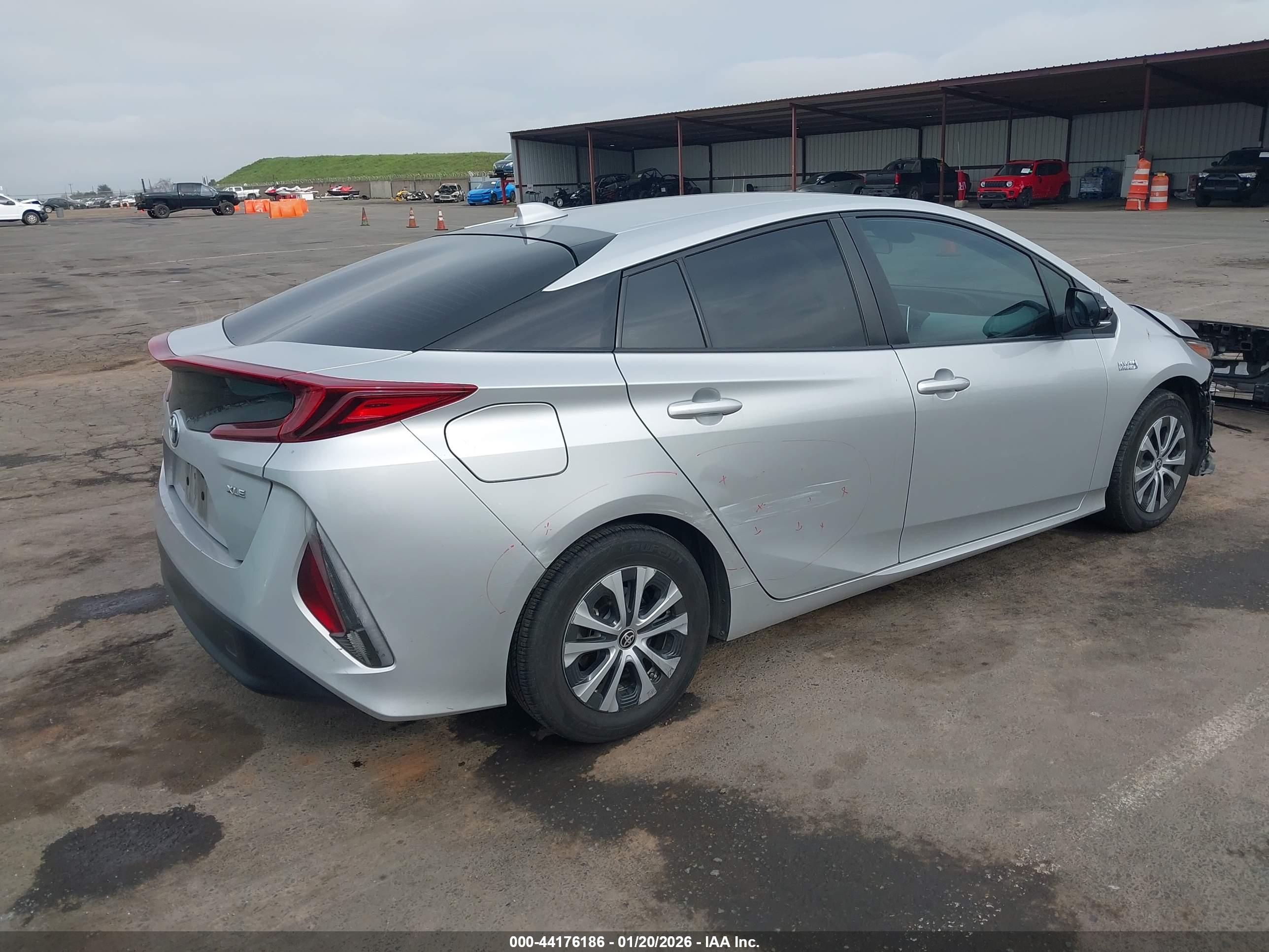 TOYOTA PRIUS image 4