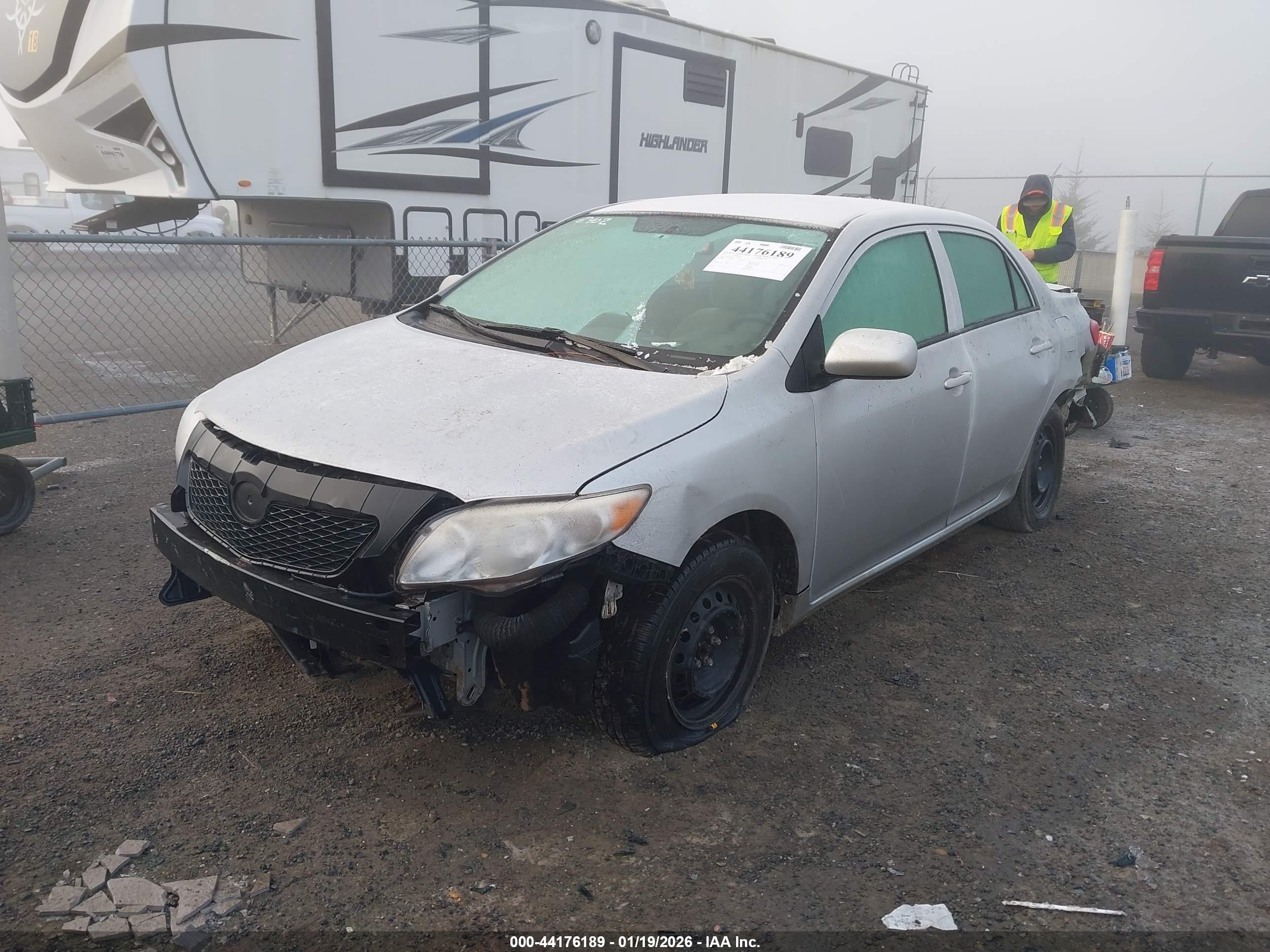 TOYOTA COROLLA image 2