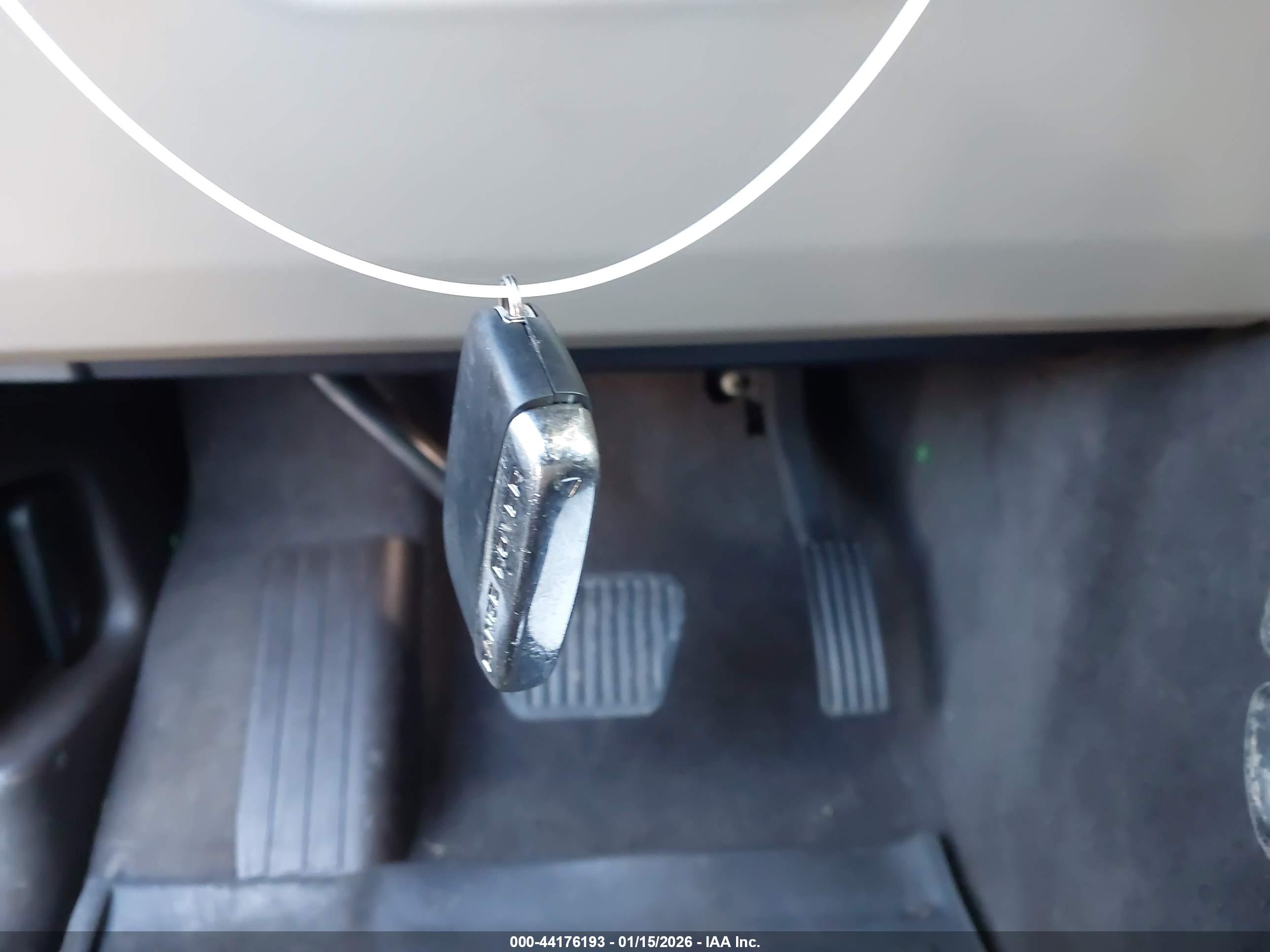 LAND ROVER image 11