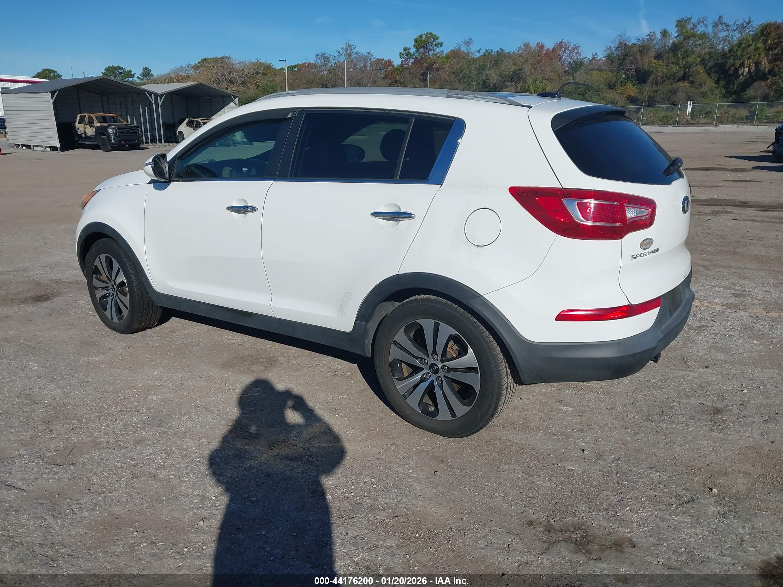 KIA SPORTAGE image 3