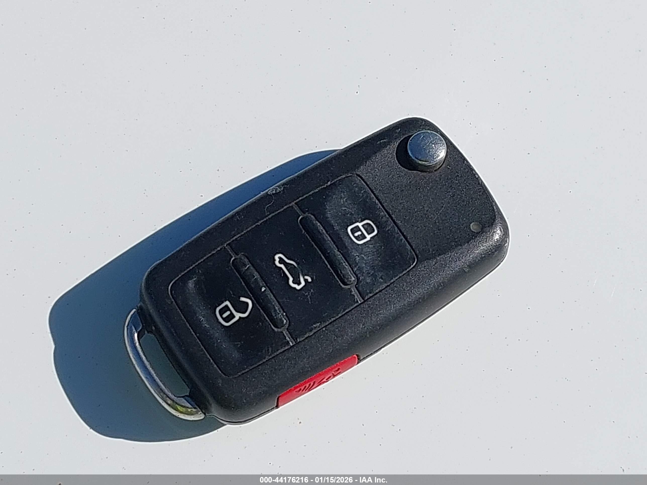 VOLKSWAGEN JETTA image 11
