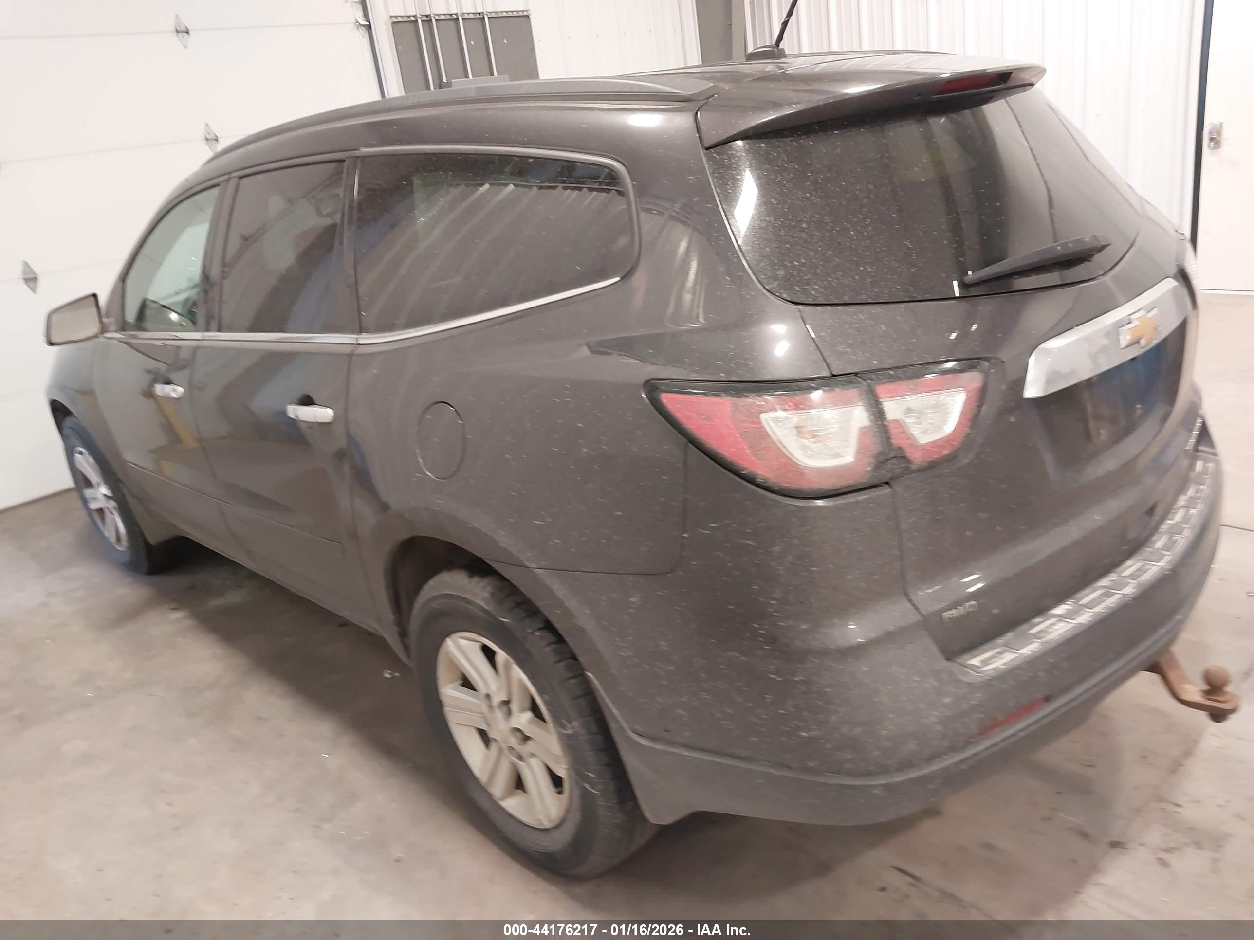 CHEVROLET TRAVERSE image 3