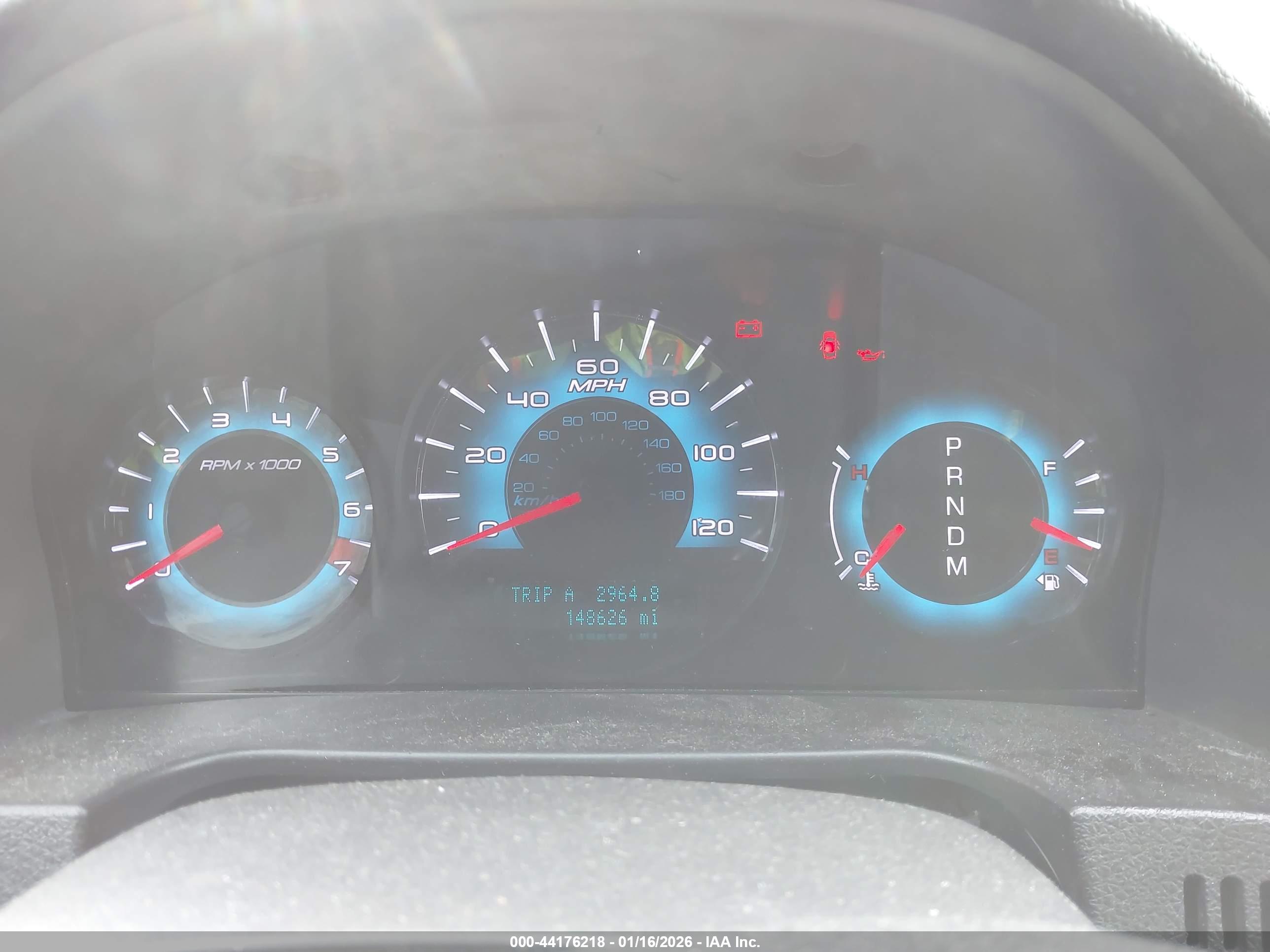 FORD FUSION image 7