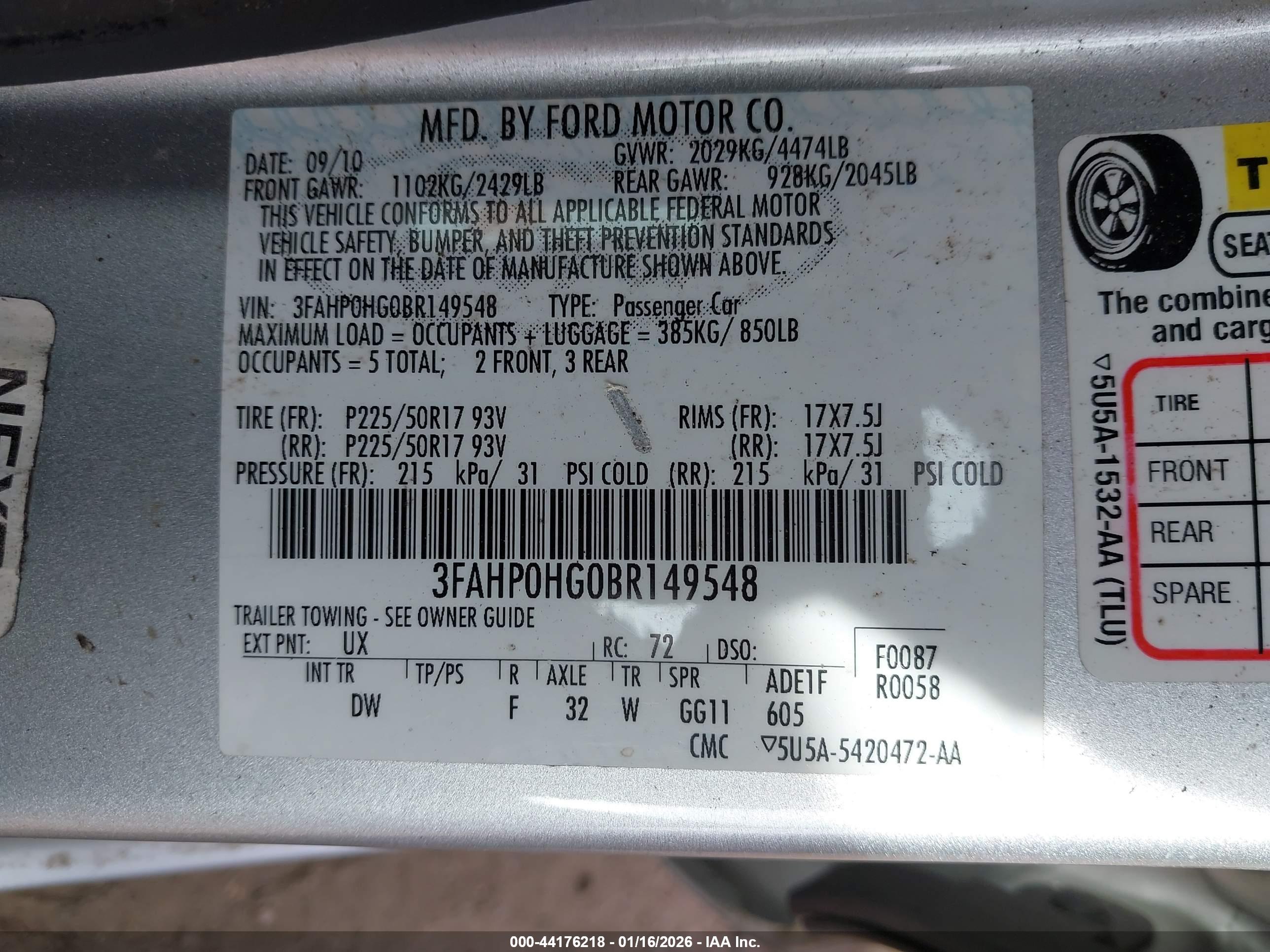 FORD FUSION image 9