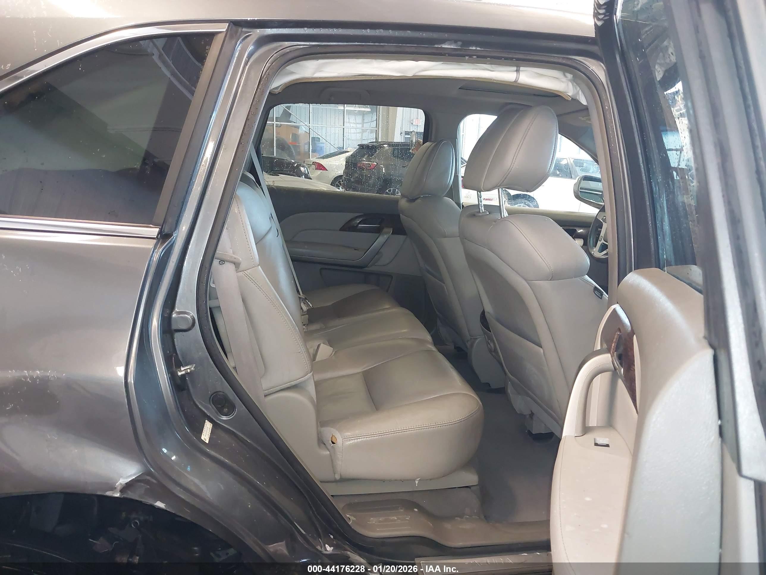 ACURA MDX image 8