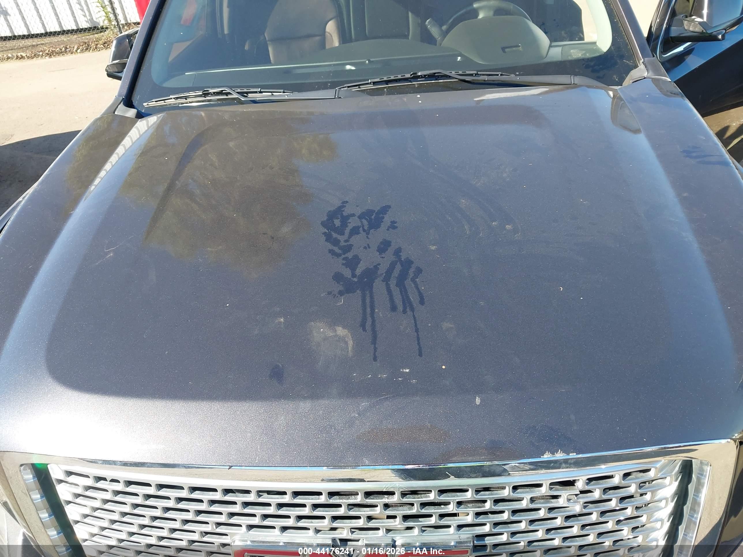 GMC YUKON image 10