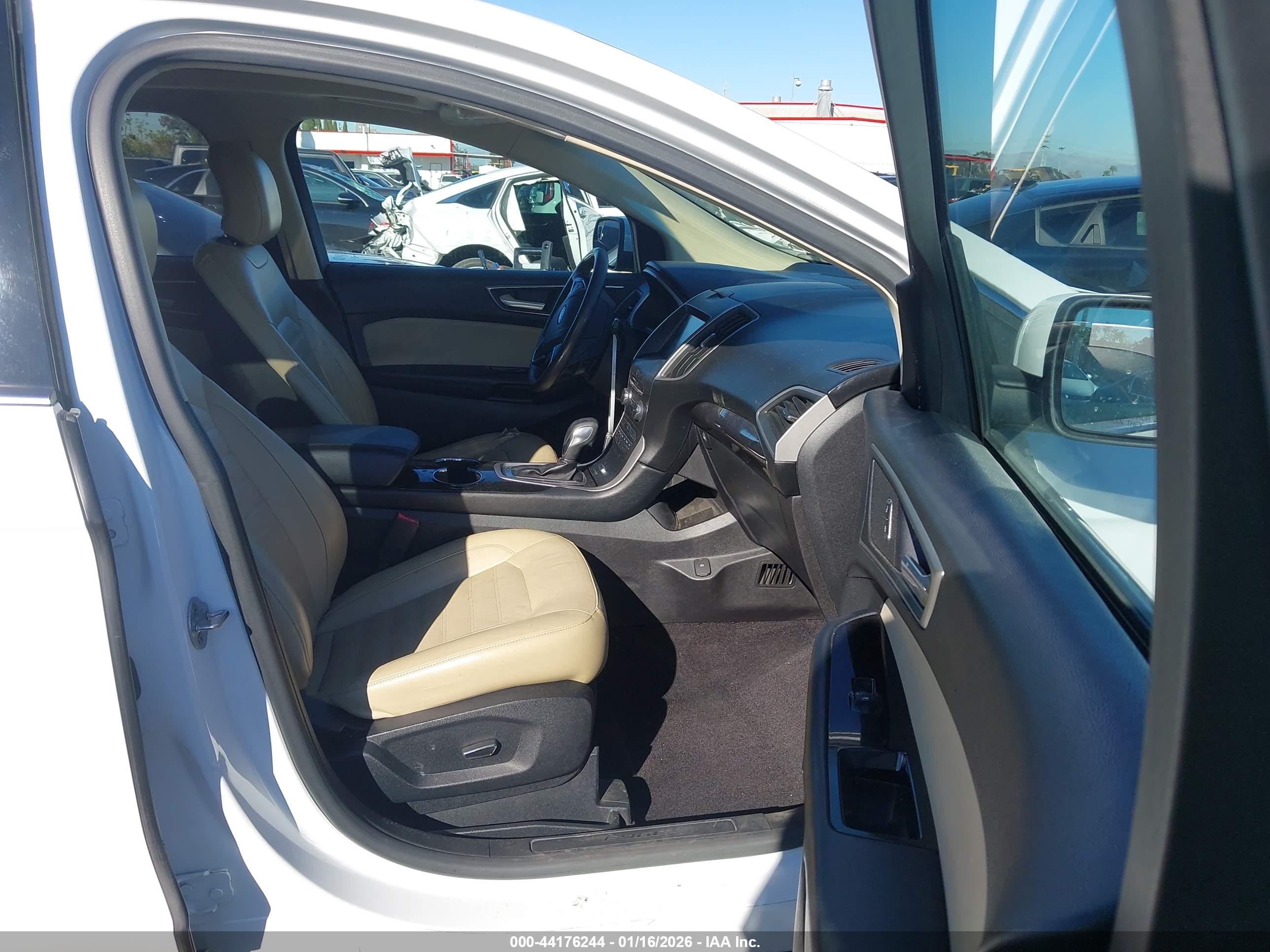 FORD EDGE image 5