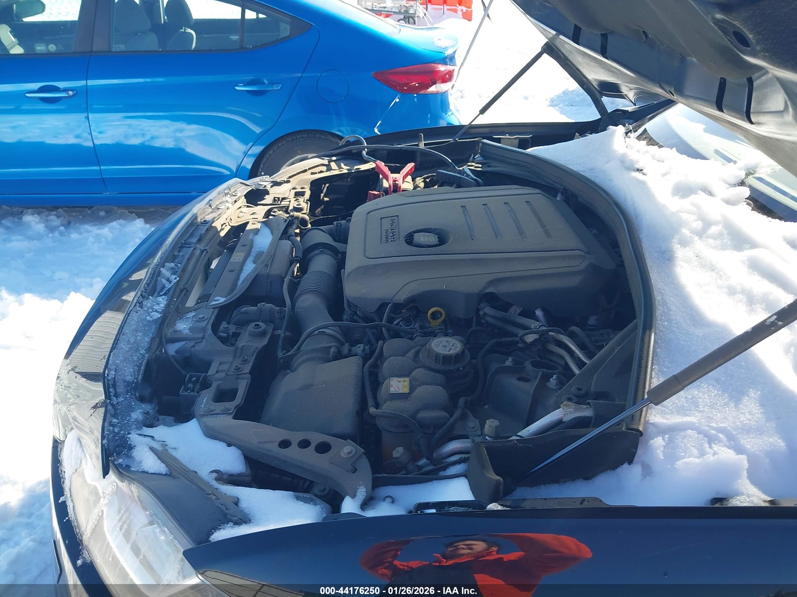 JAGUAR F-PACE image 6