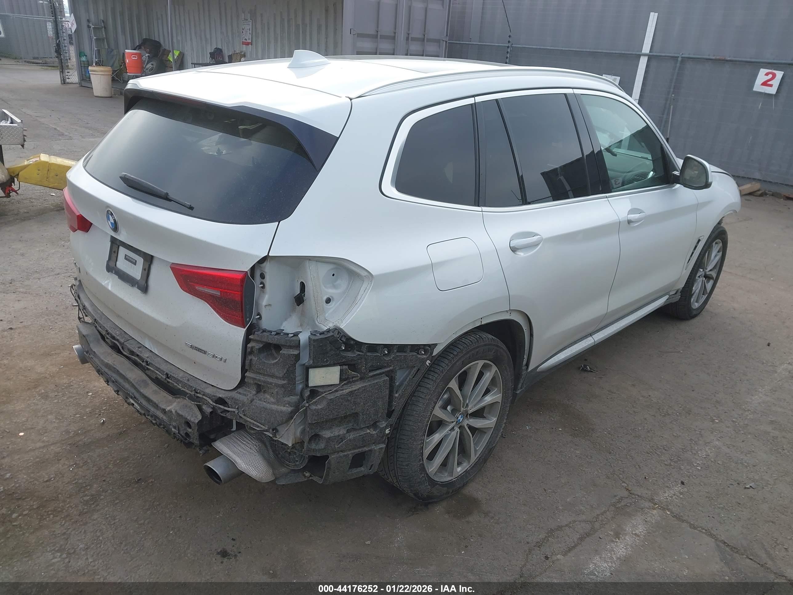 BMW X3 image 4