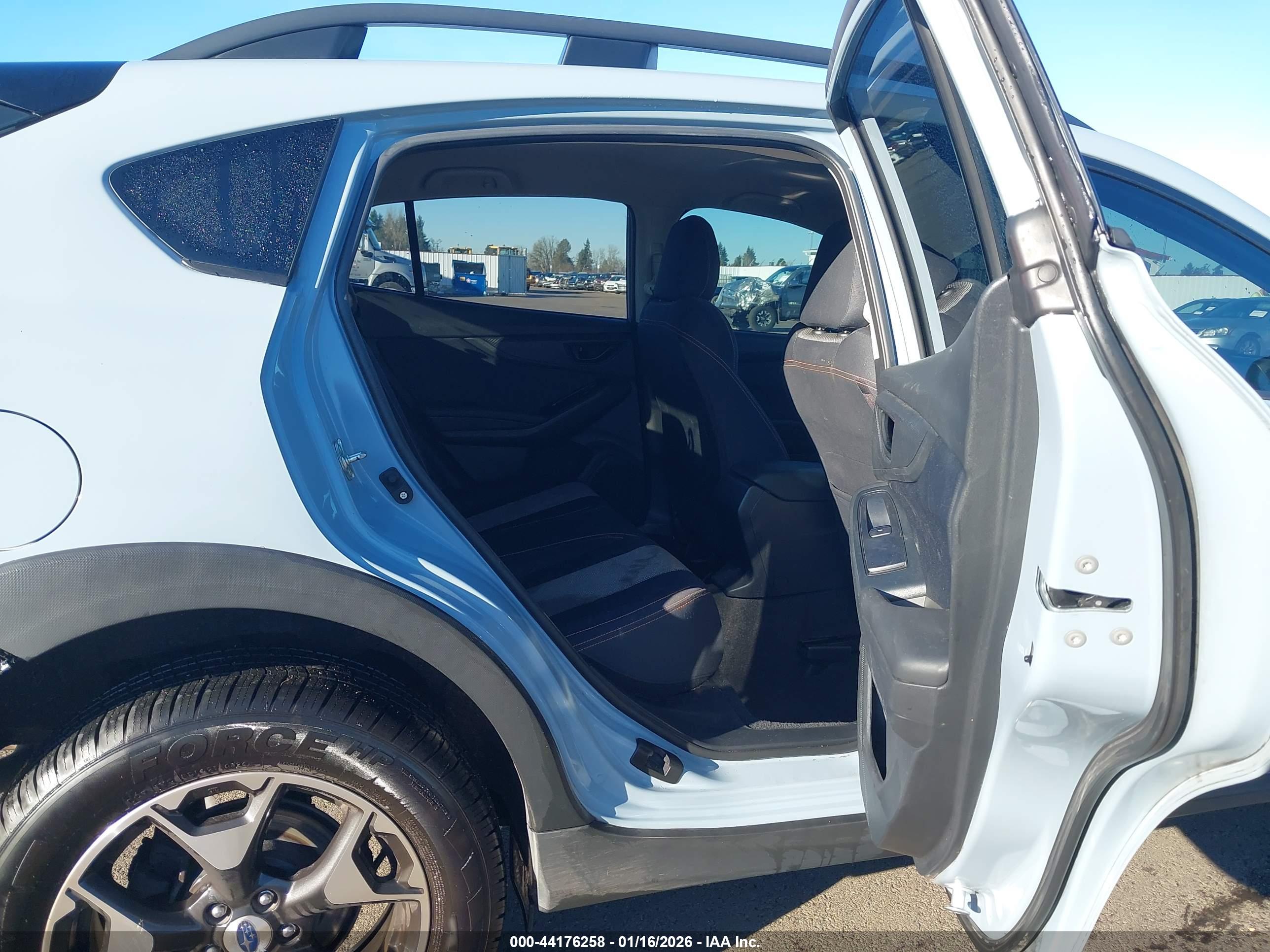SUBARU CROSSTREK image 8