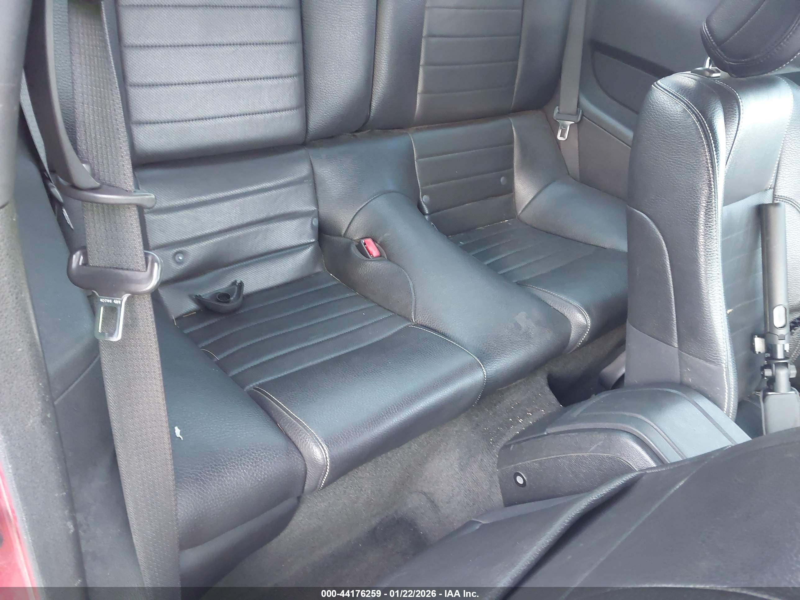 FORD MUSTANG image 8