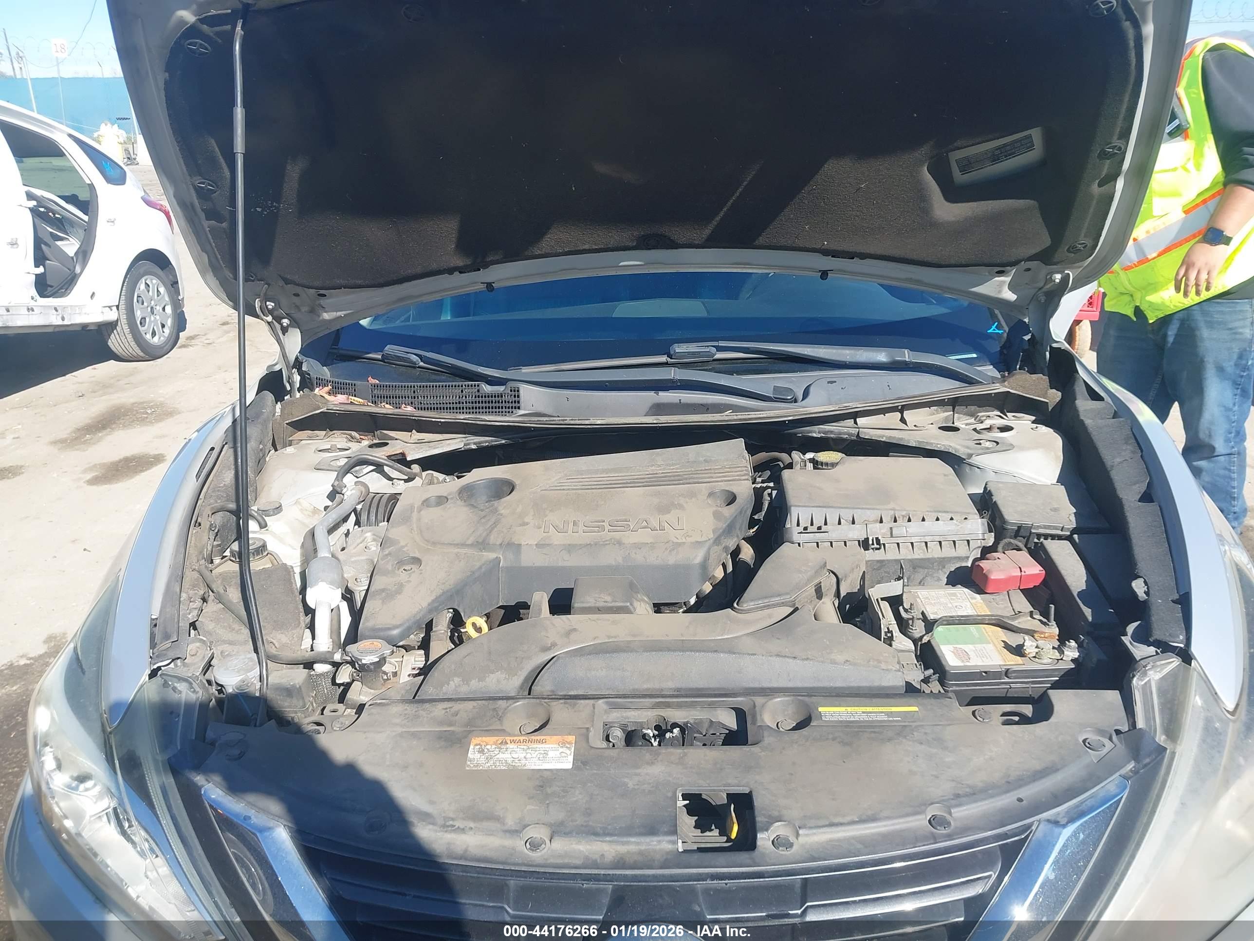 NISSAN ALTIMA image 10