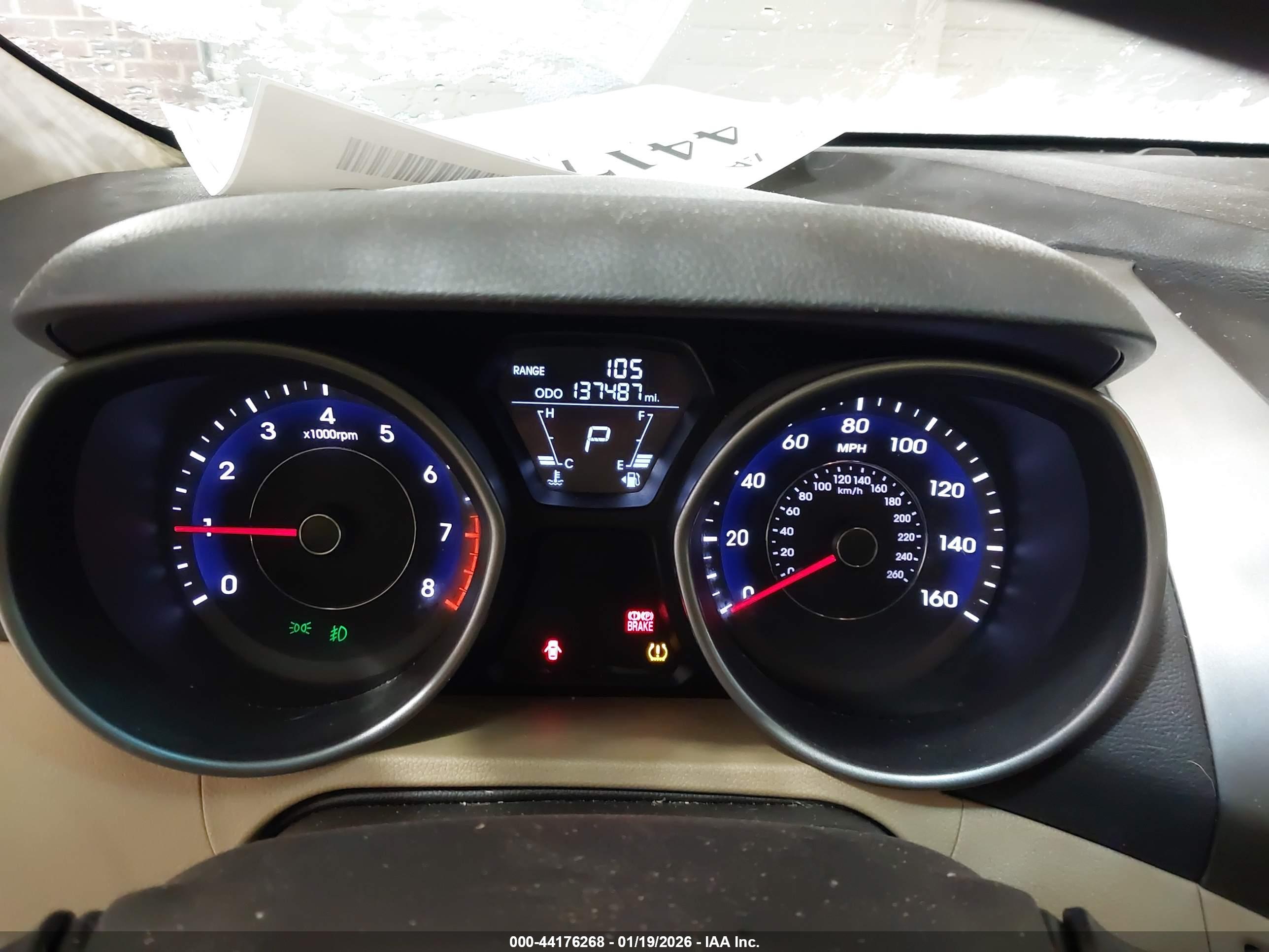 HYUNDAI ELANTRA image 7