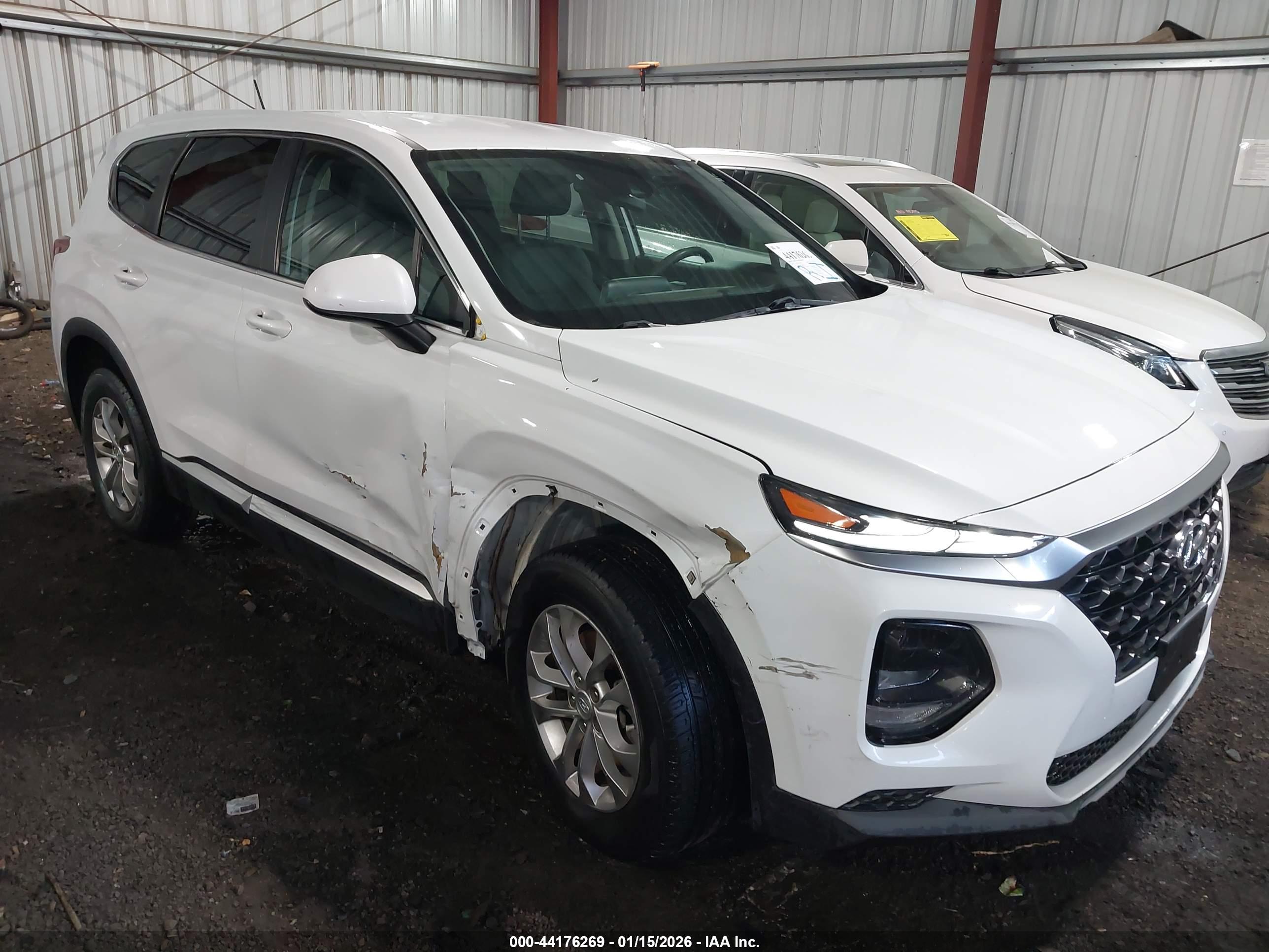 HYUNDAI SANTA image 6