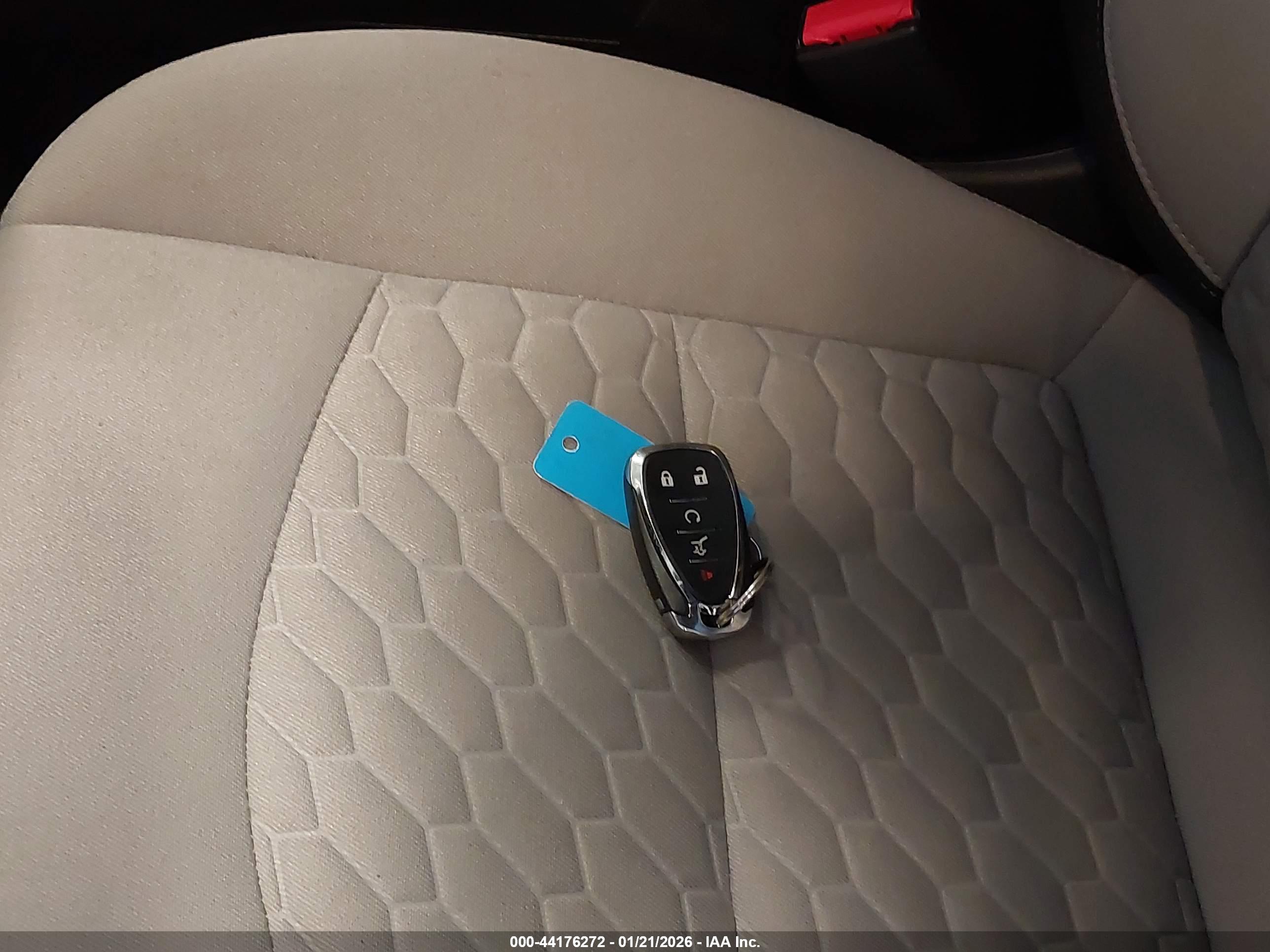 CHEVROLET EQUINOX image 11