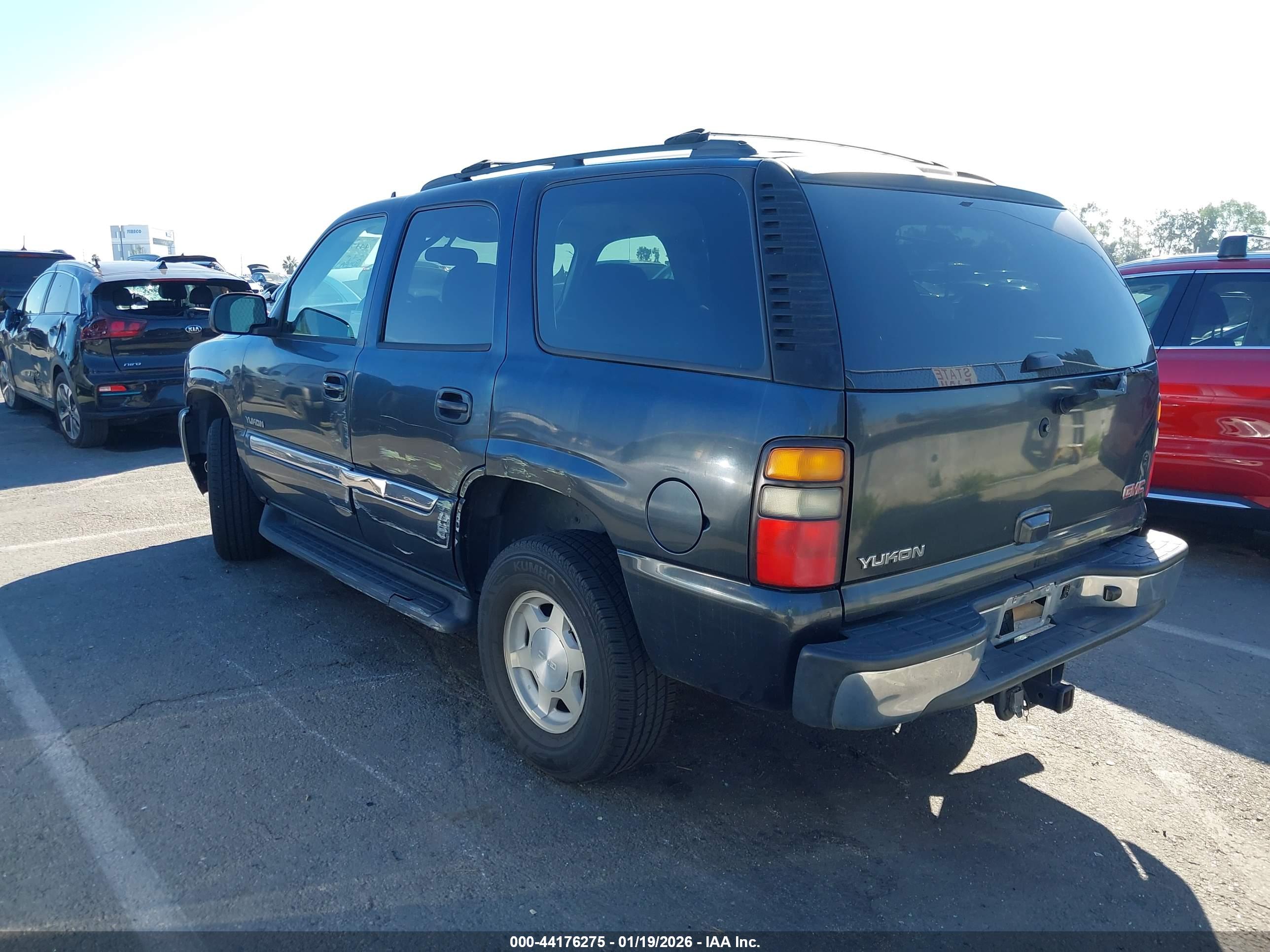 GMC YUKON image 3