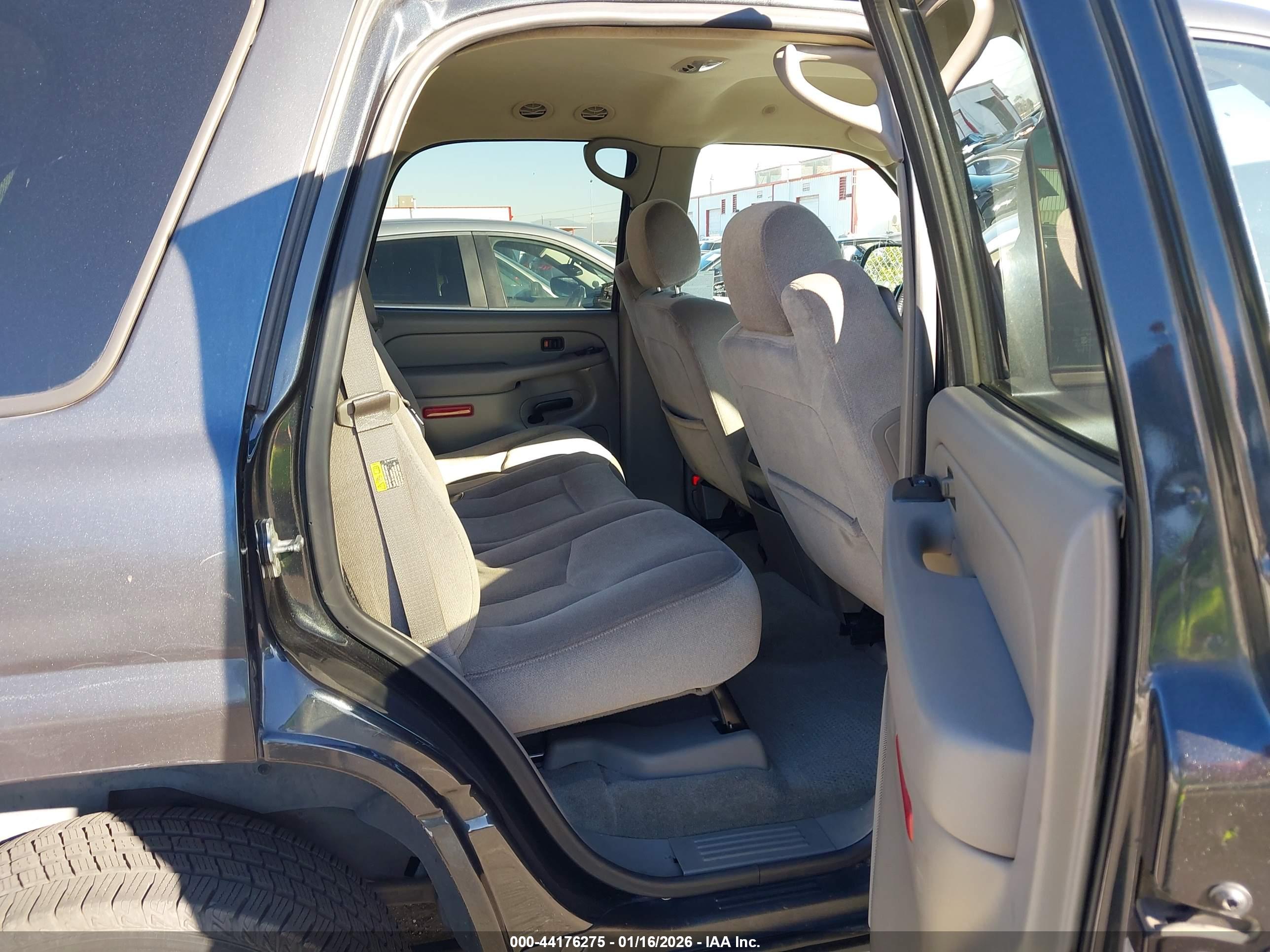 GMC YUKON image 8