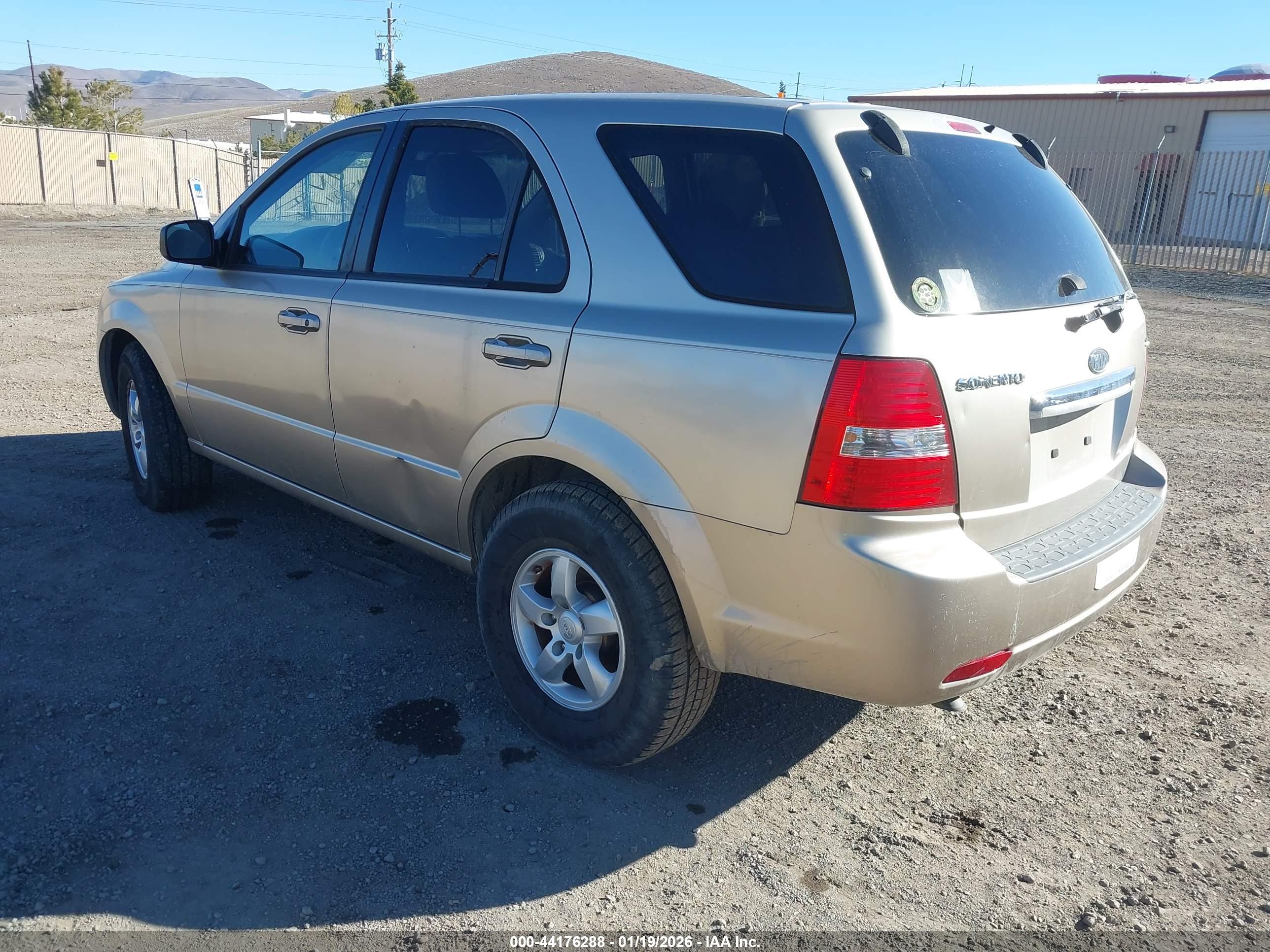 KIA SORENTO image 3