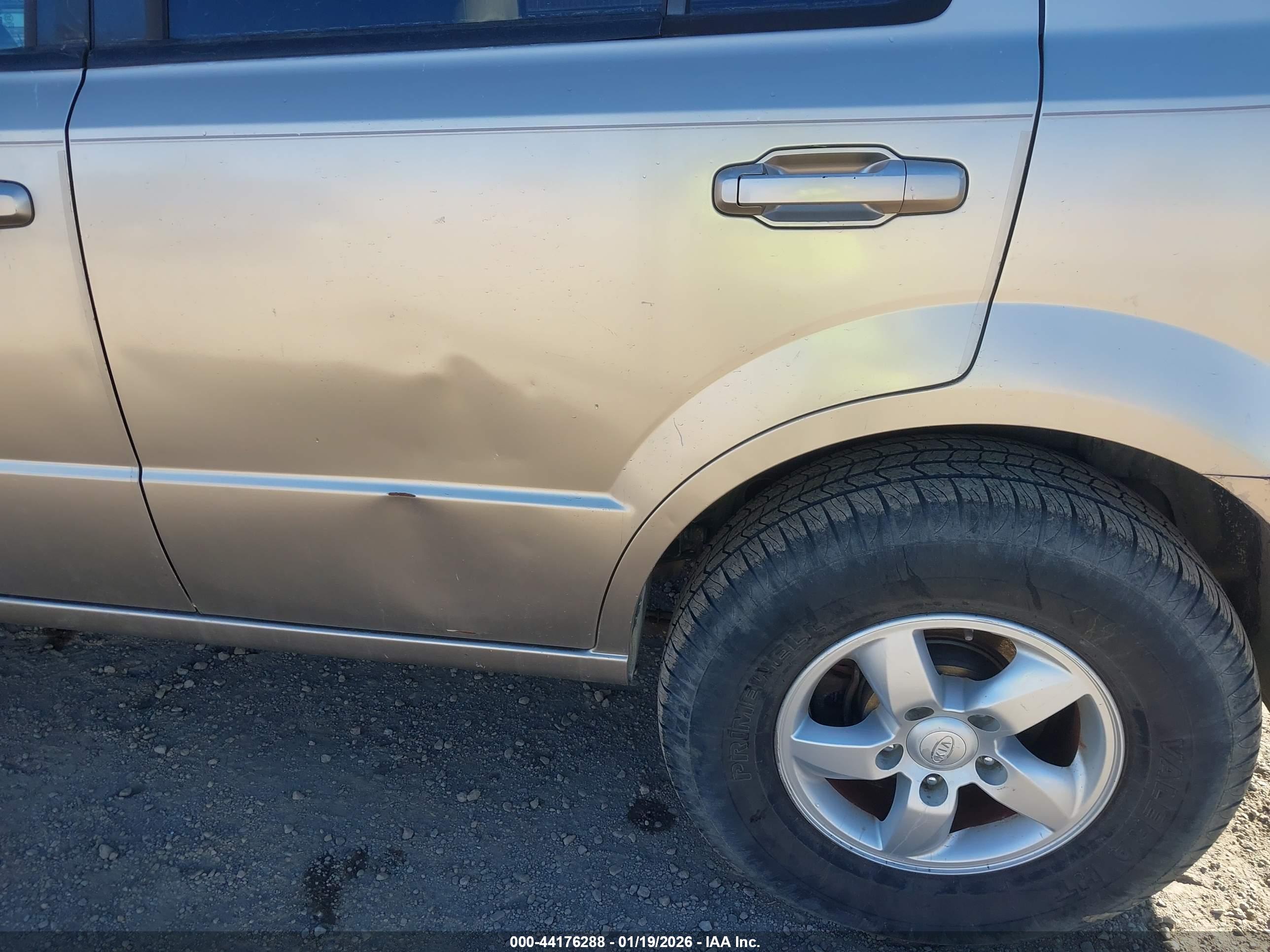 KIA SORENTO image 6