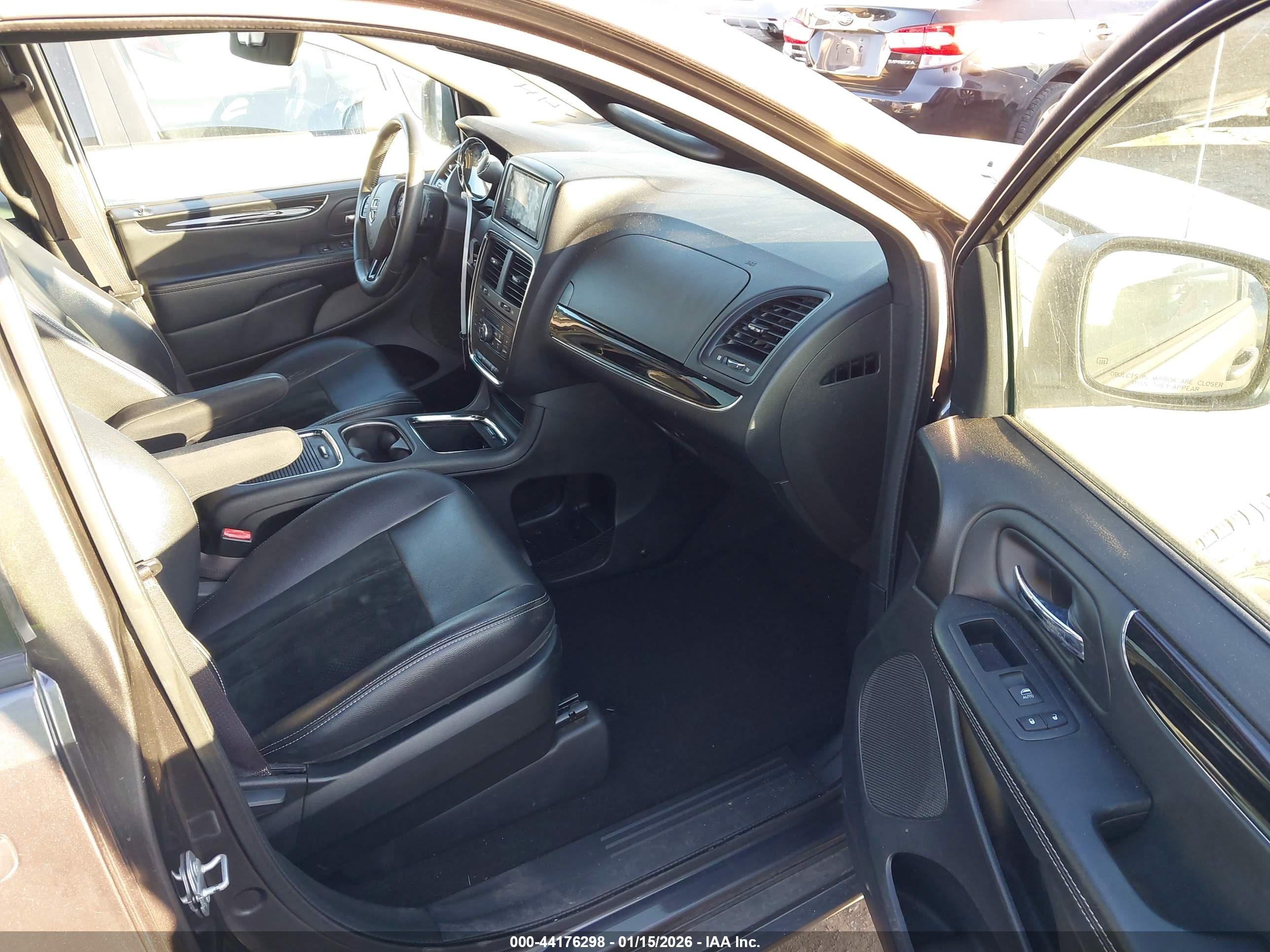 DODGE GRAND image 5