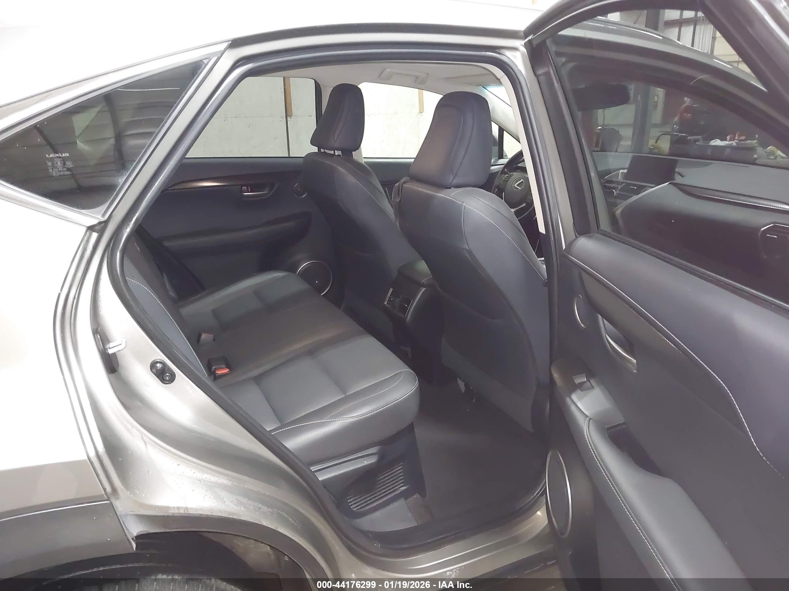 LEXUS NX image 8
