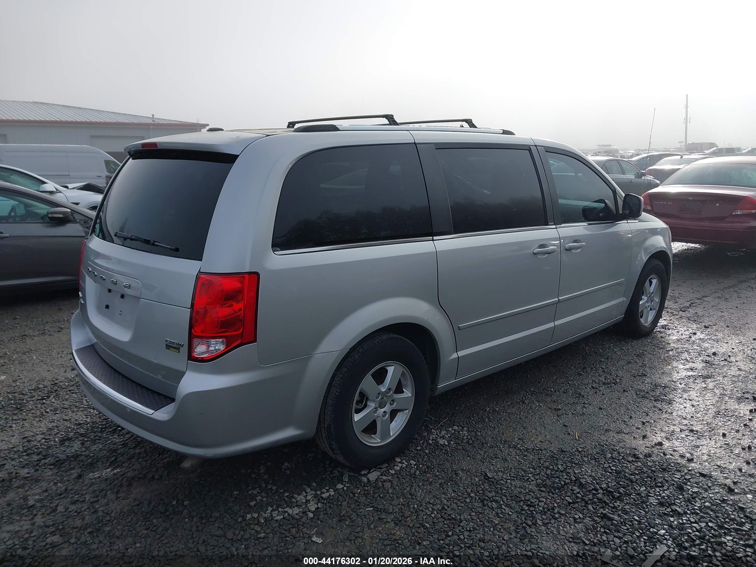 DODGE GRAND image 4