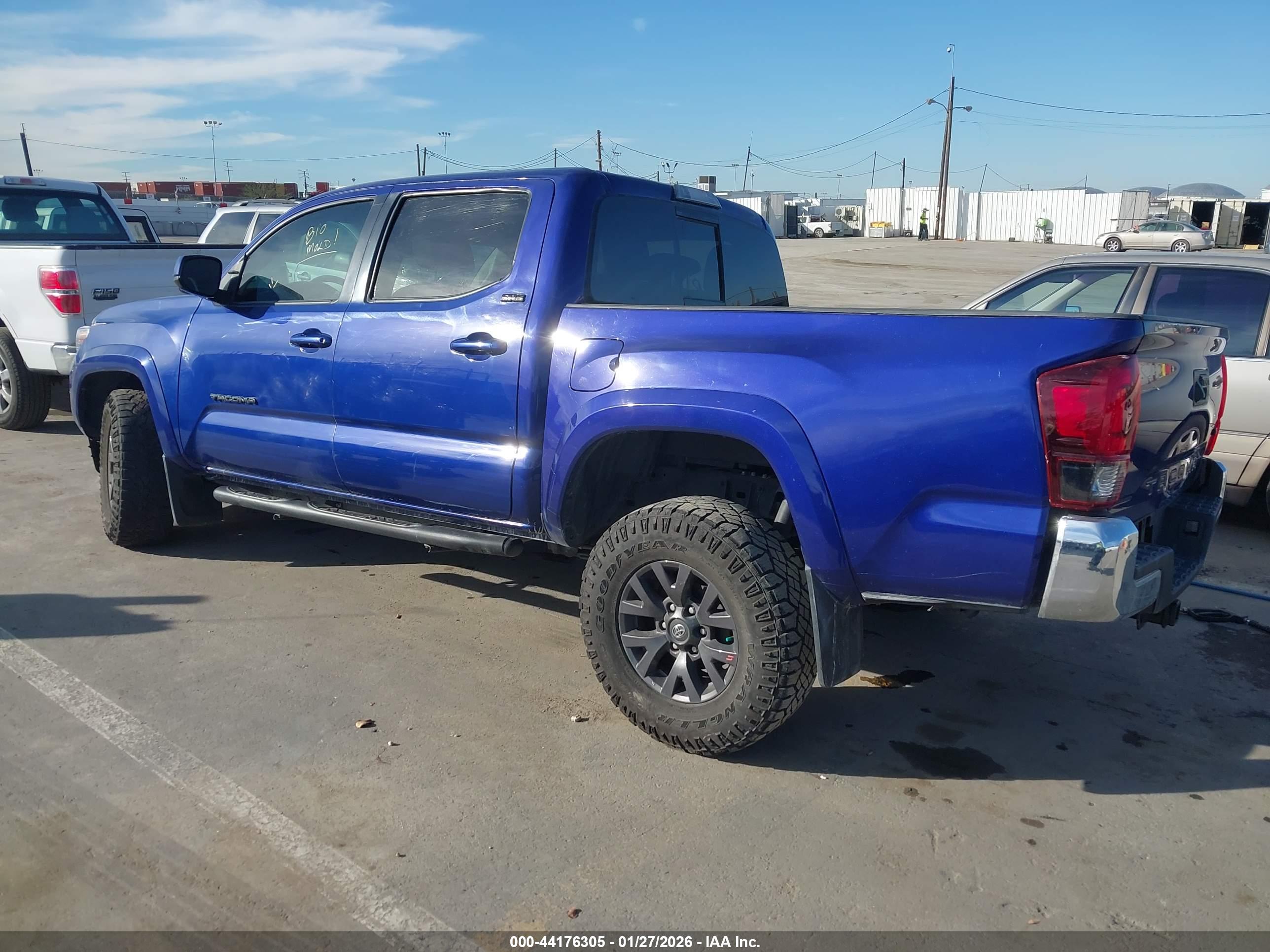 TOYOTA TACOMA image 3