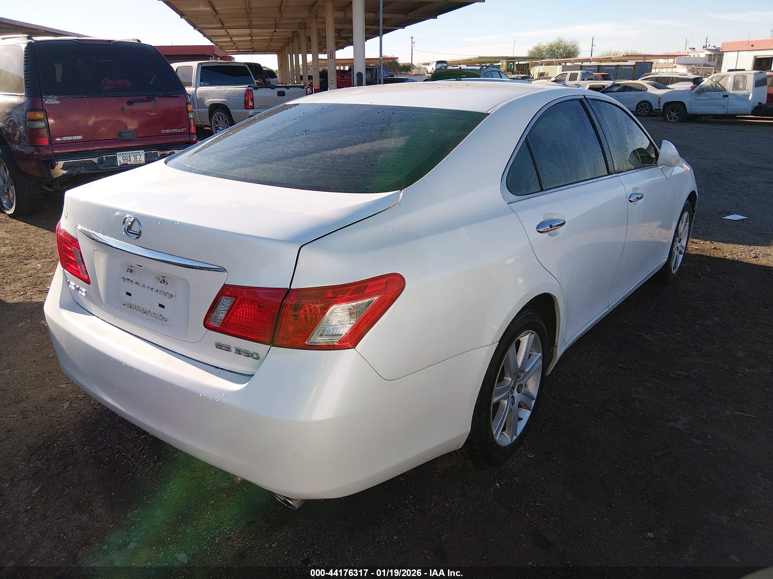 LEXUS ES image 4