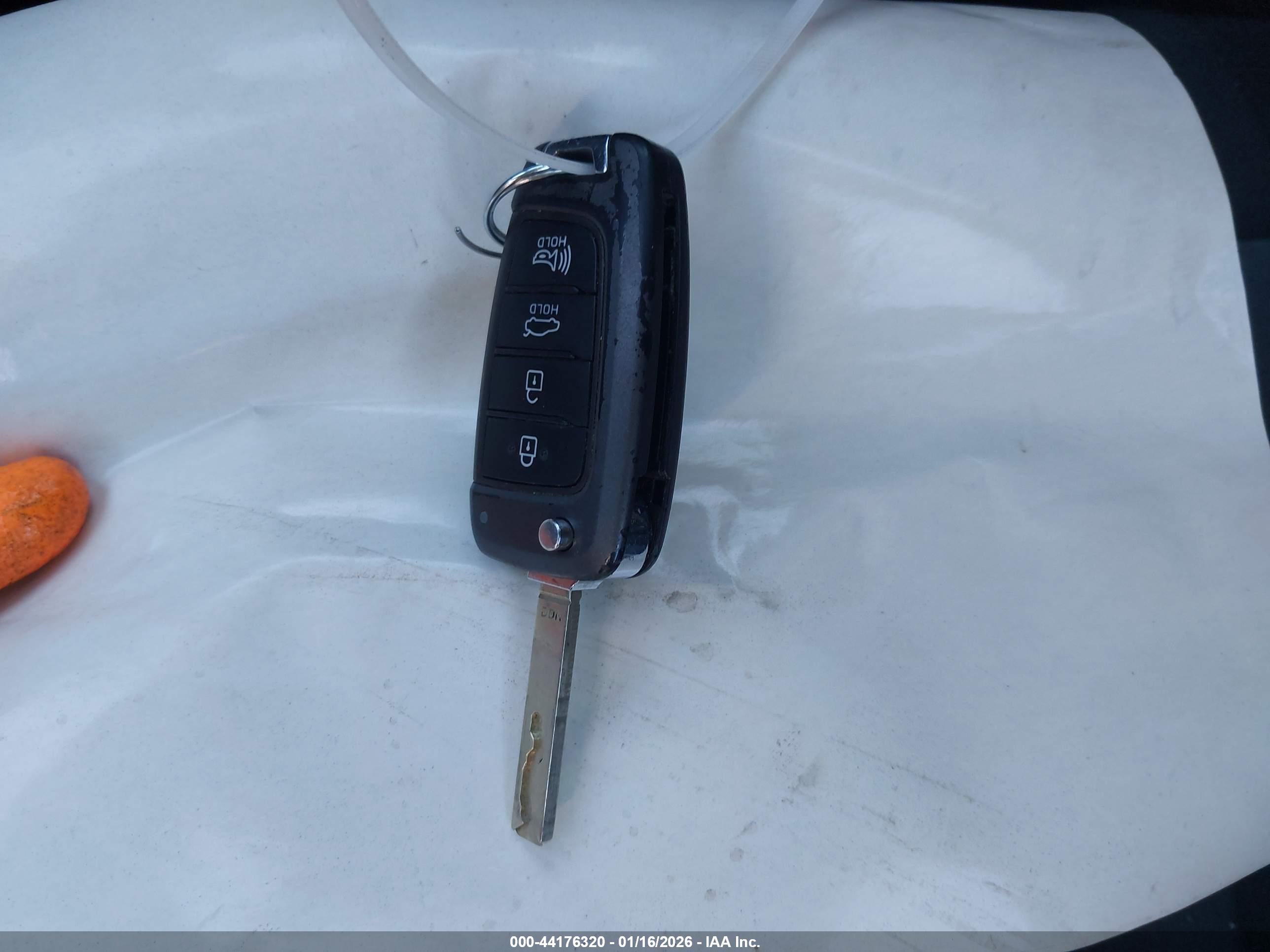 HYUNDAI SONATA image 11