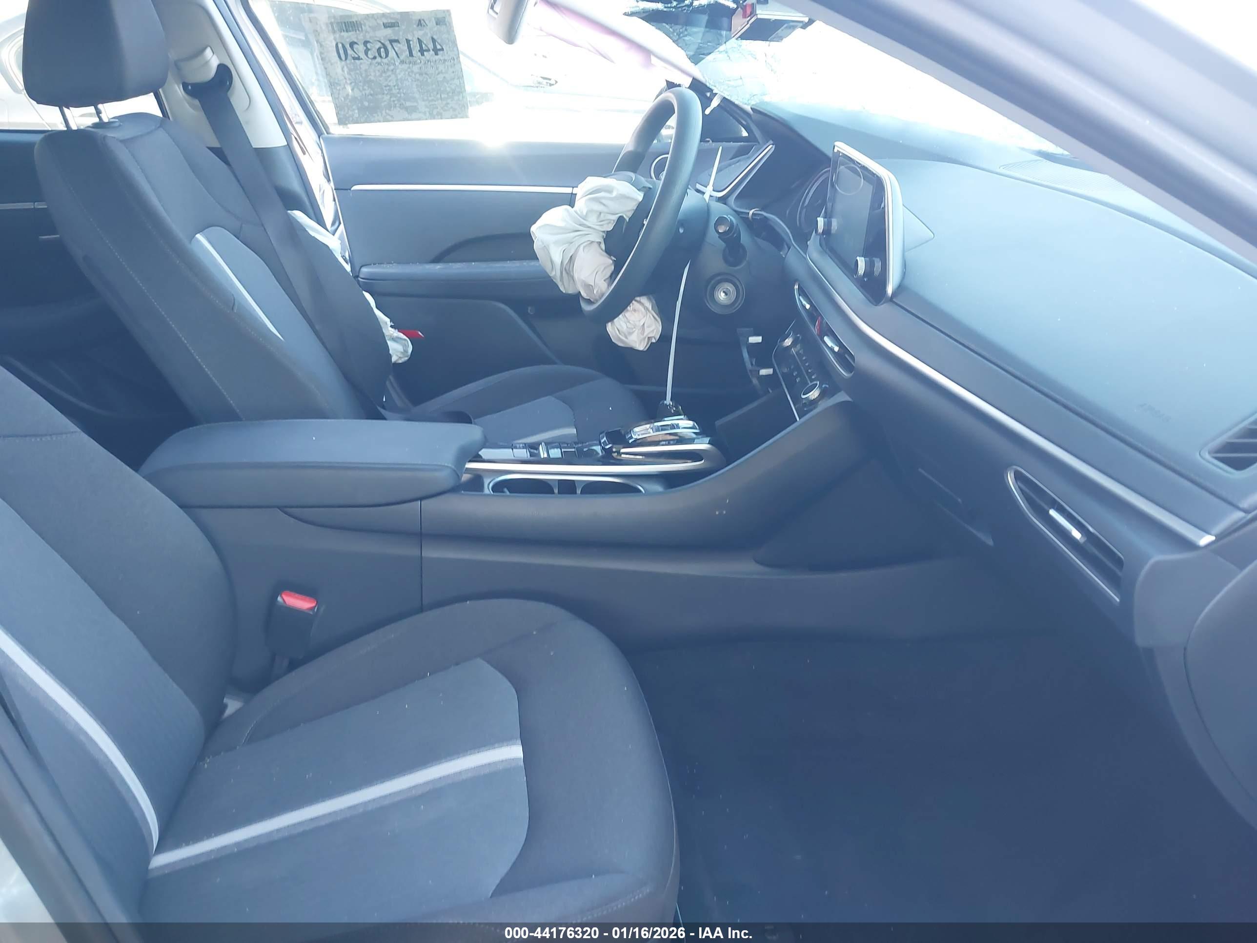 HYUNDAI SONATA image 5