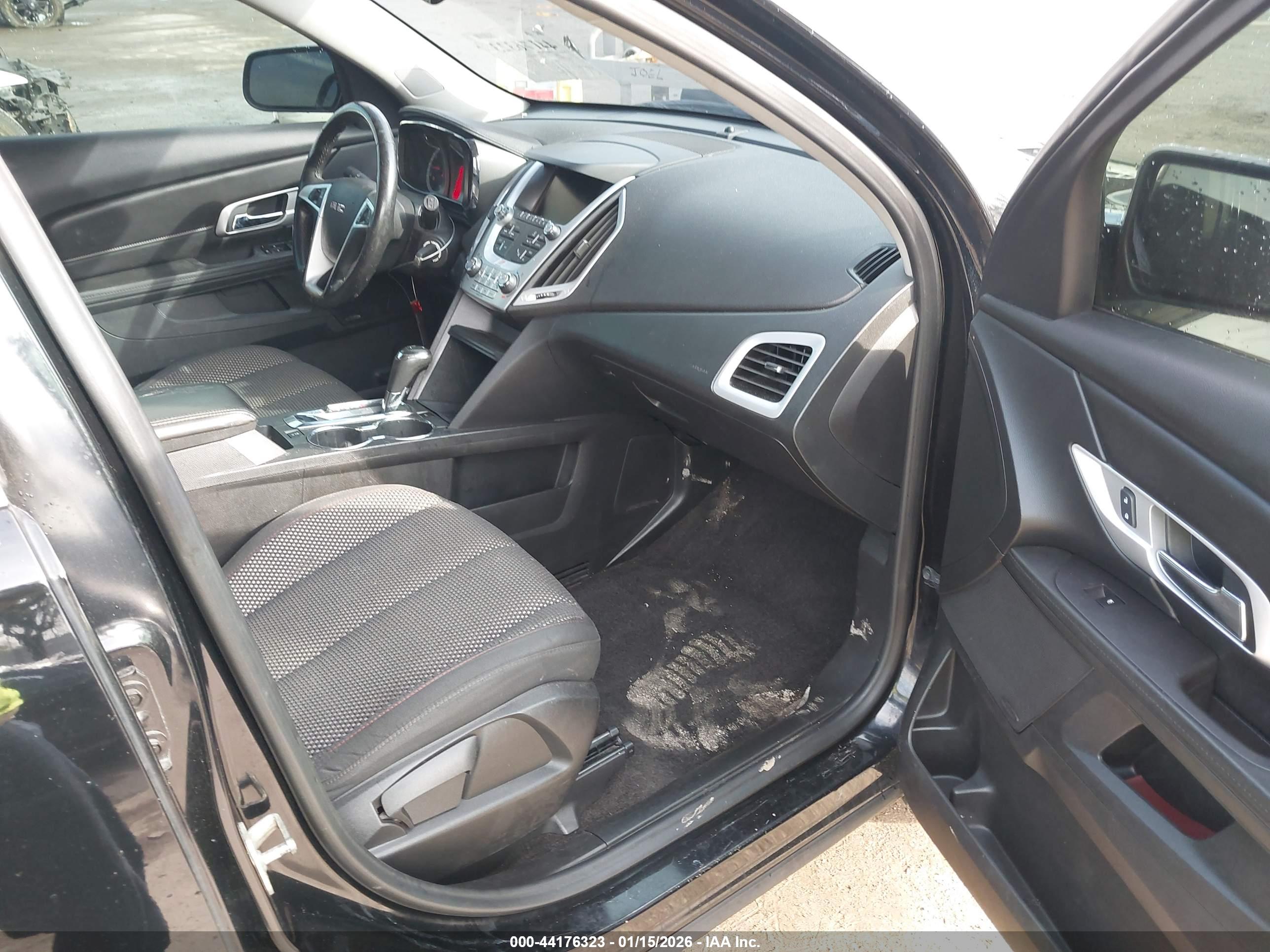 GMC TERRAIN image 5