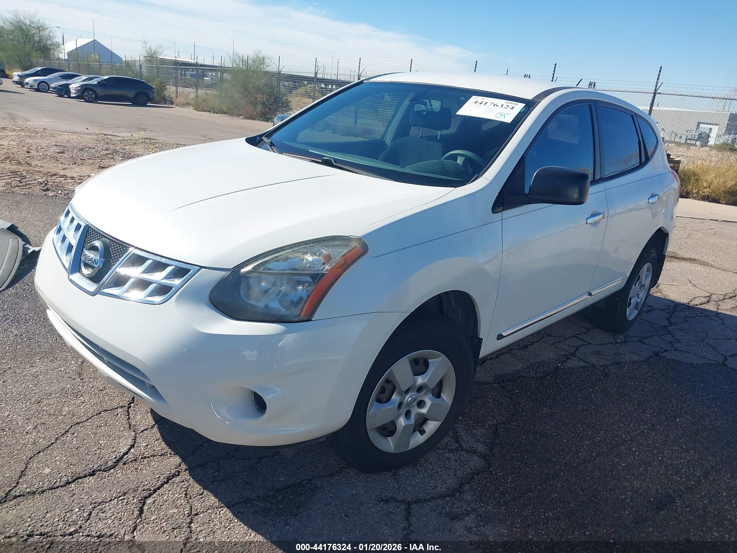 NISSAN ROGUE image 2