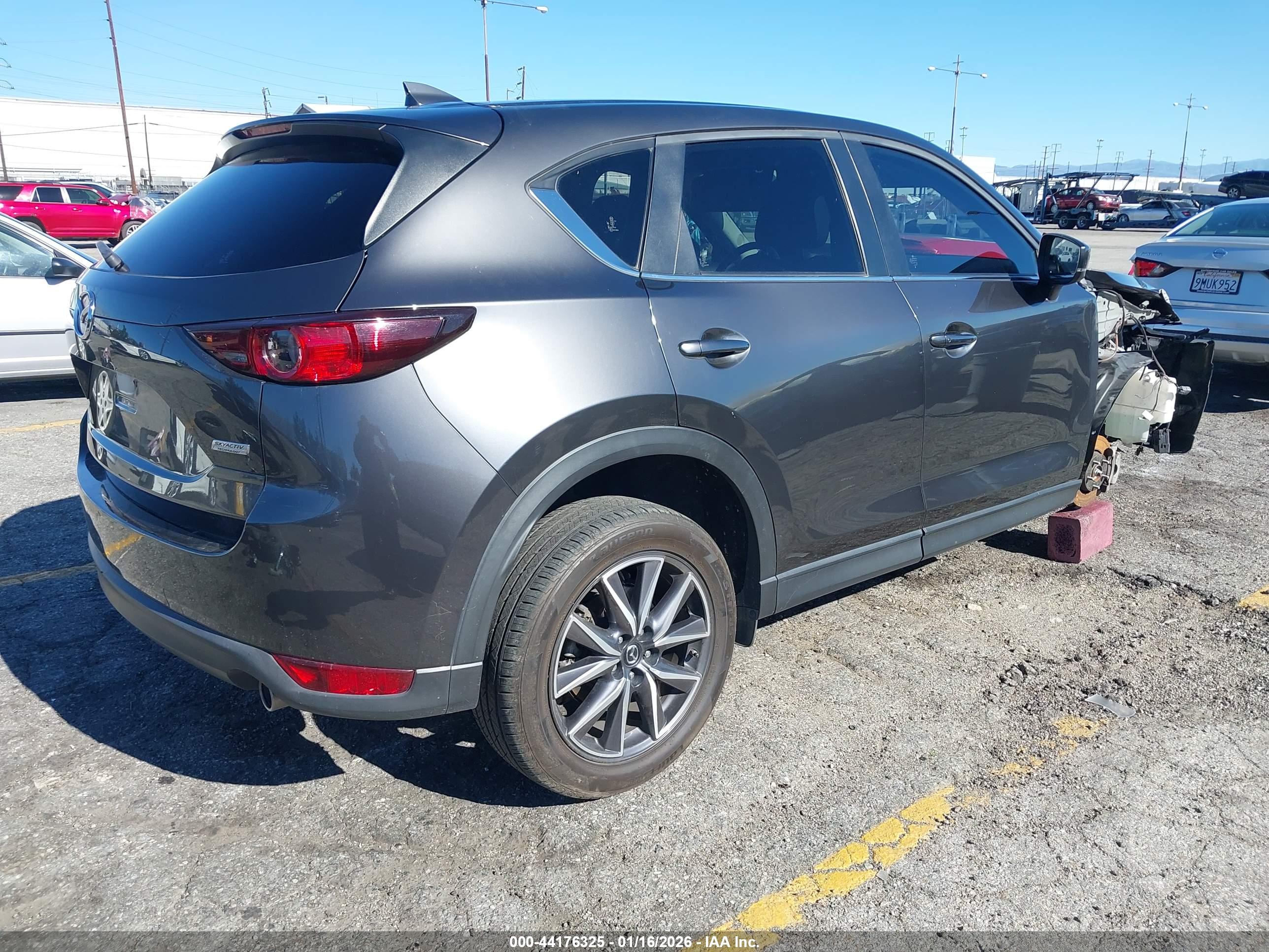 MAZDA CX-5 image 4