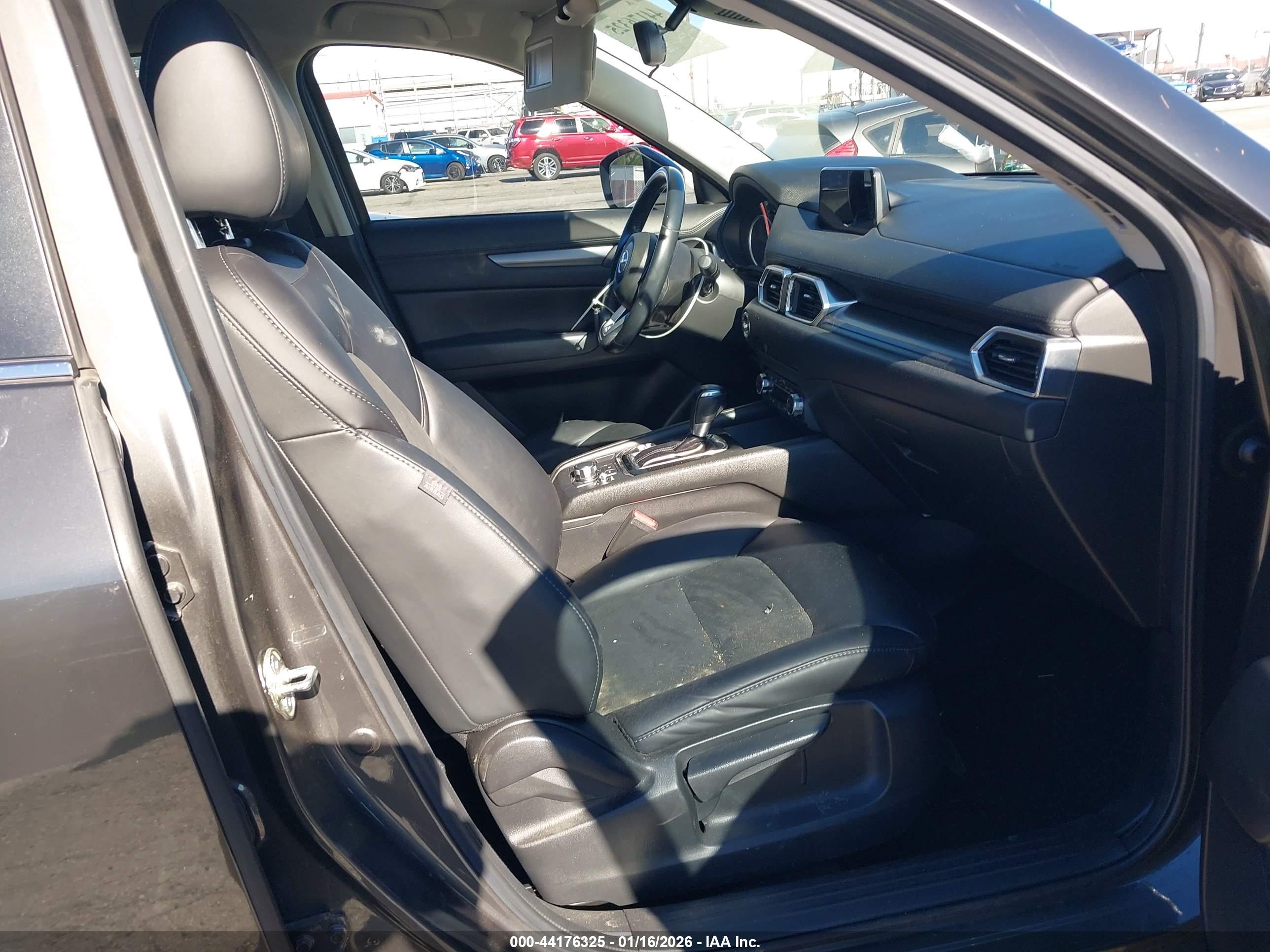 MAZDA CX-5 image 5