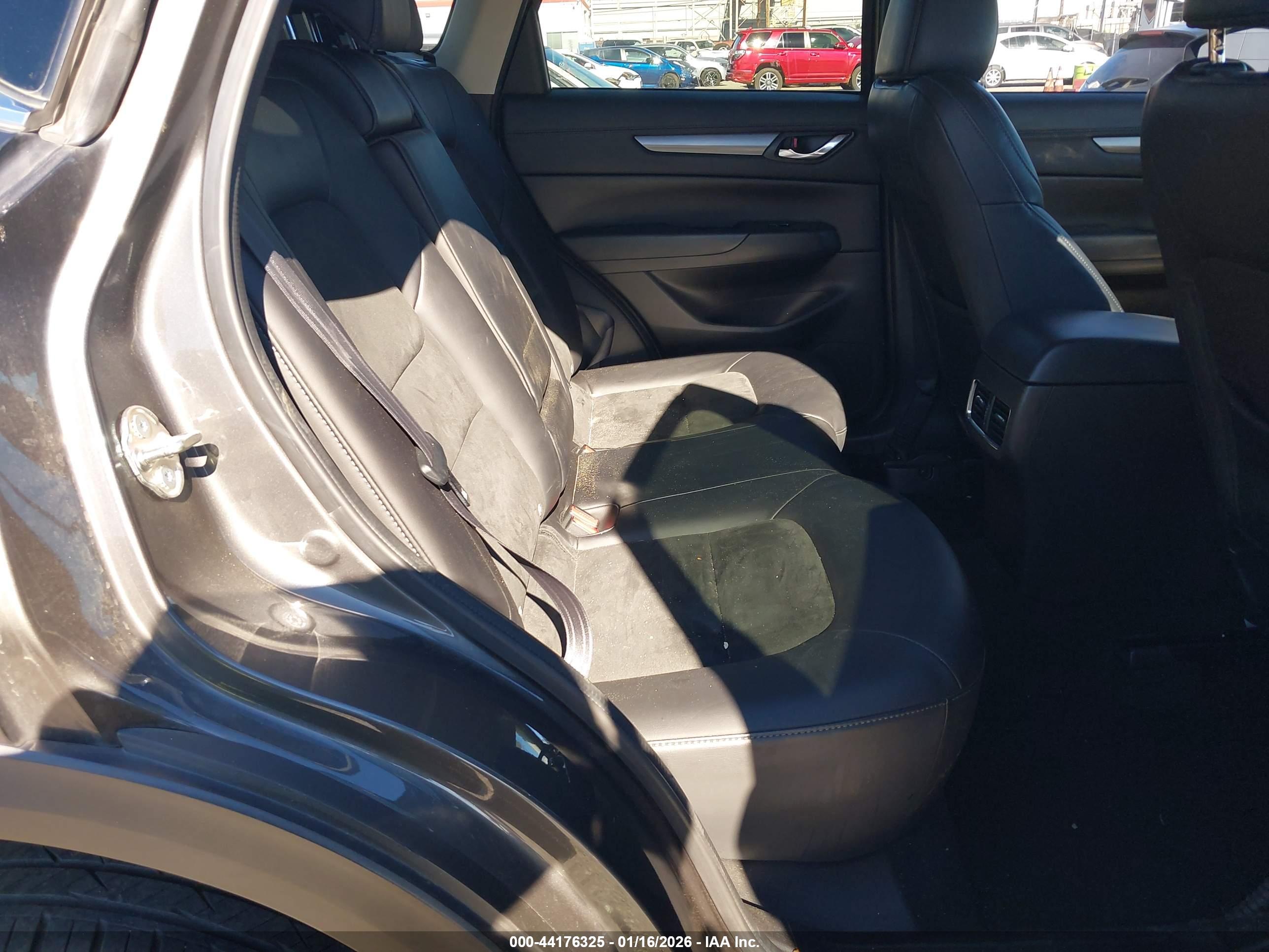 MAZDA CX-5 image 8