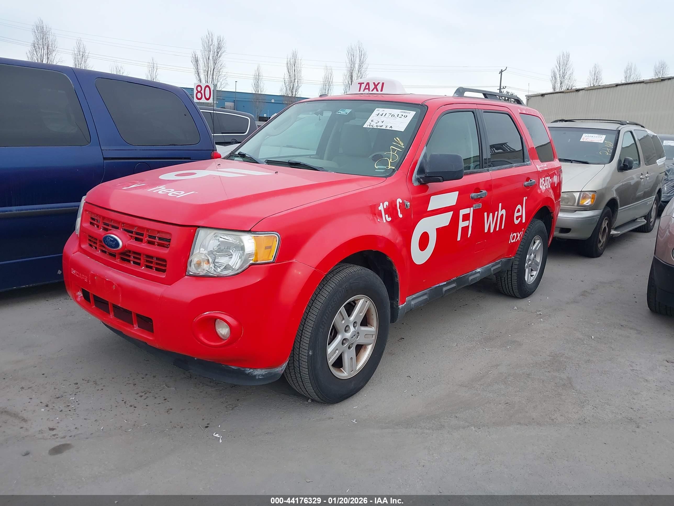 FORD ESCAPE image 2