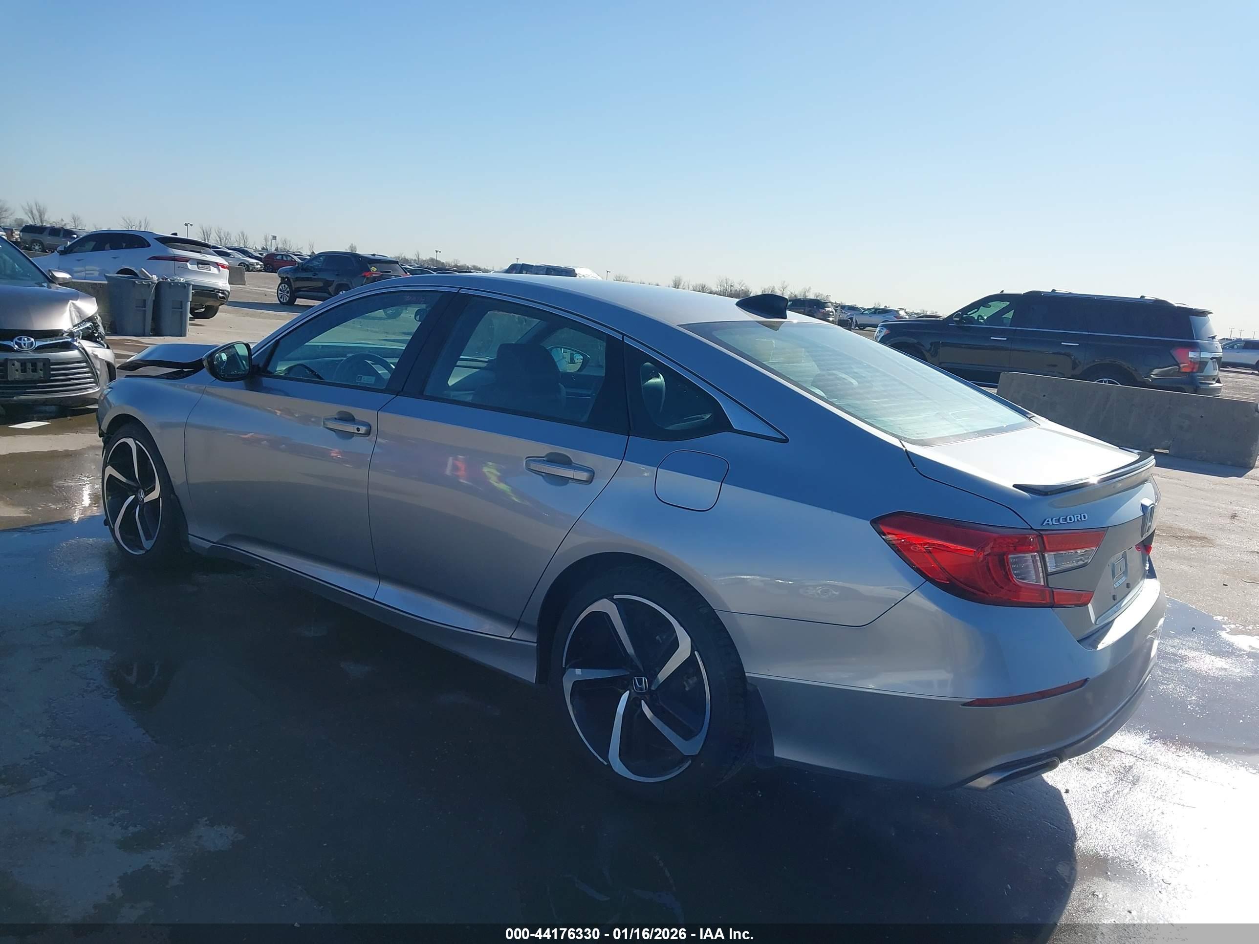 HONDA ACCORD image 3