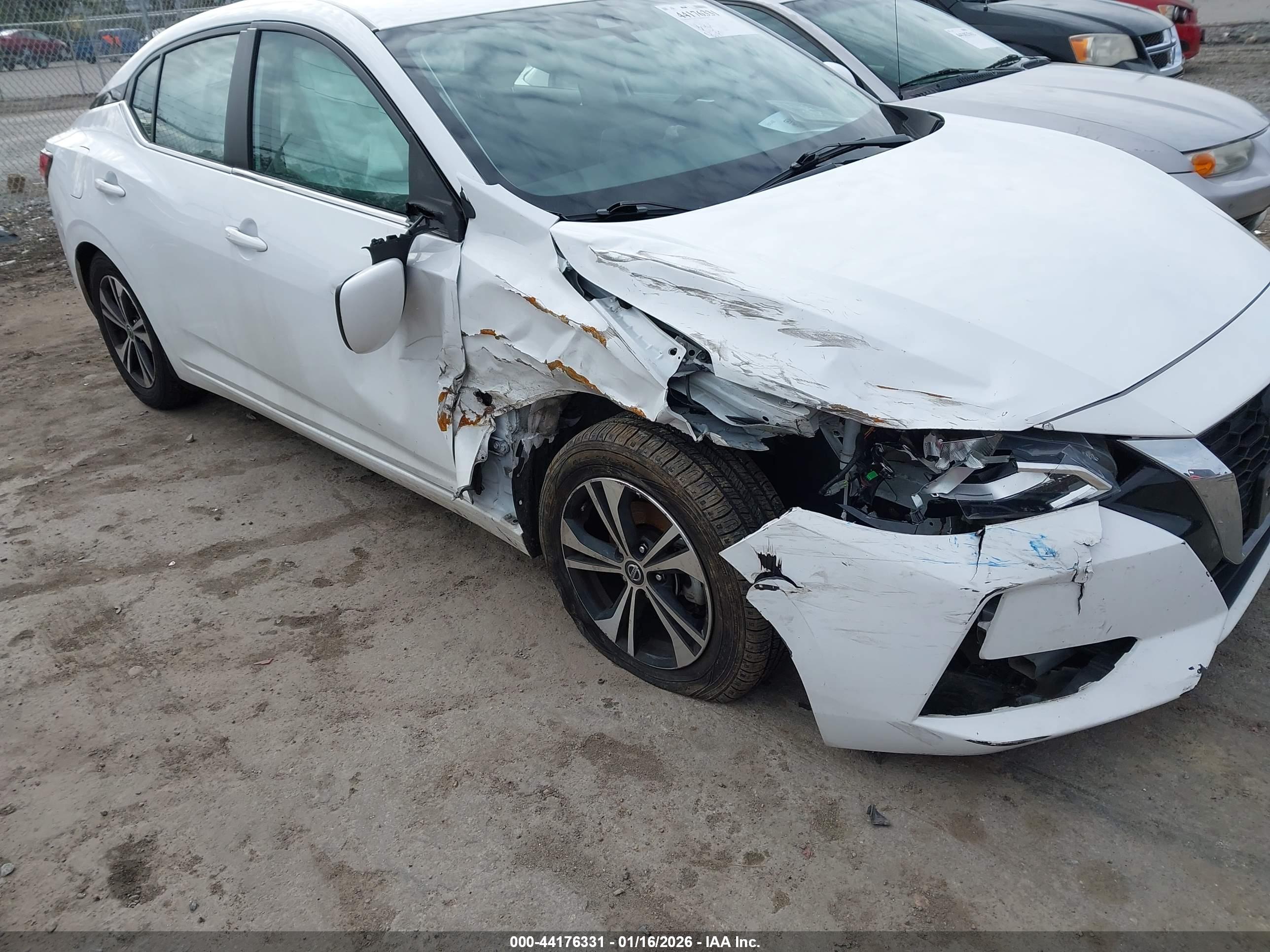 NISSAN SENTRA image 6