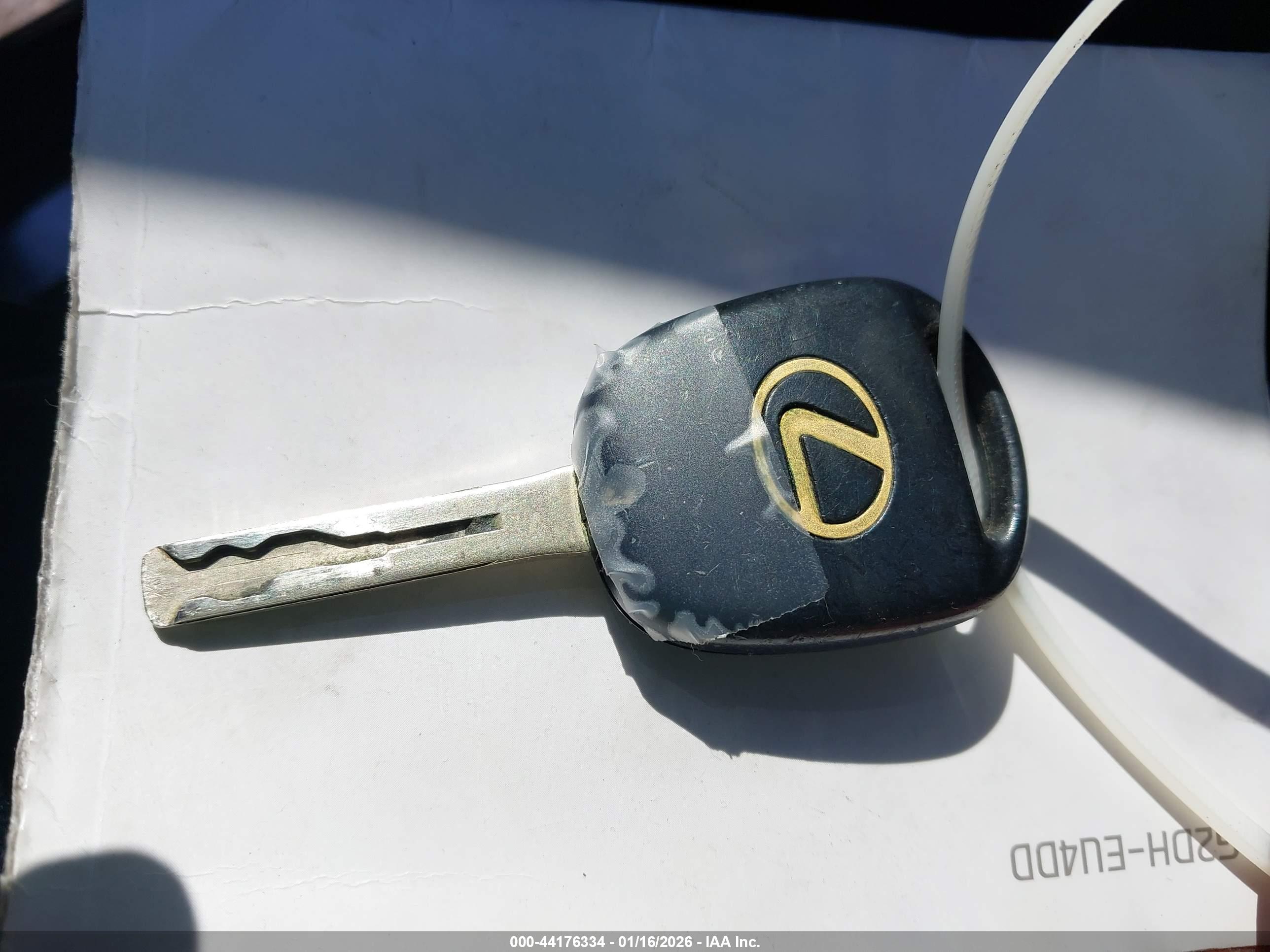 LEXUS RX image 11