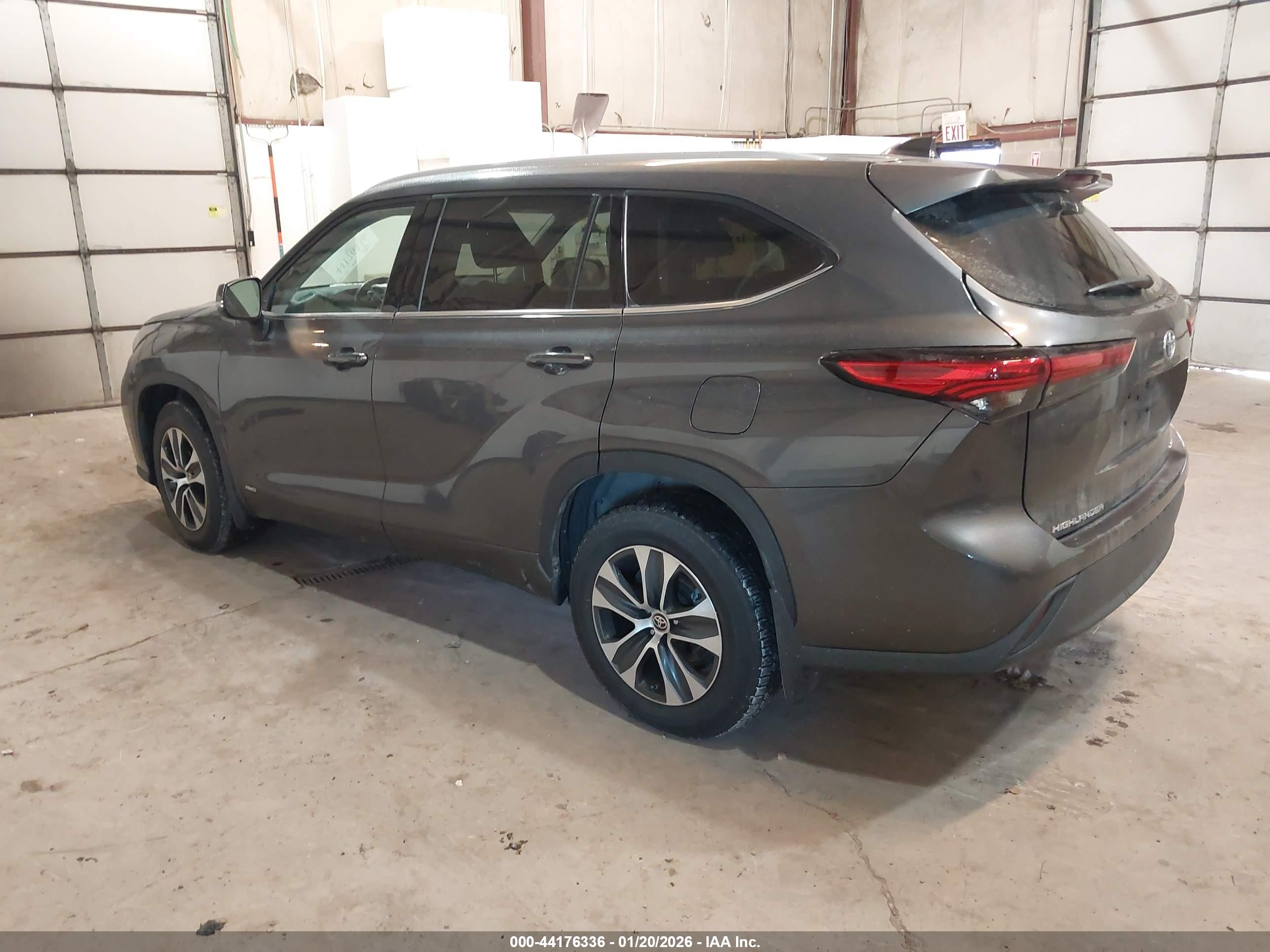 TOYOTA HIGHLANDER image 3