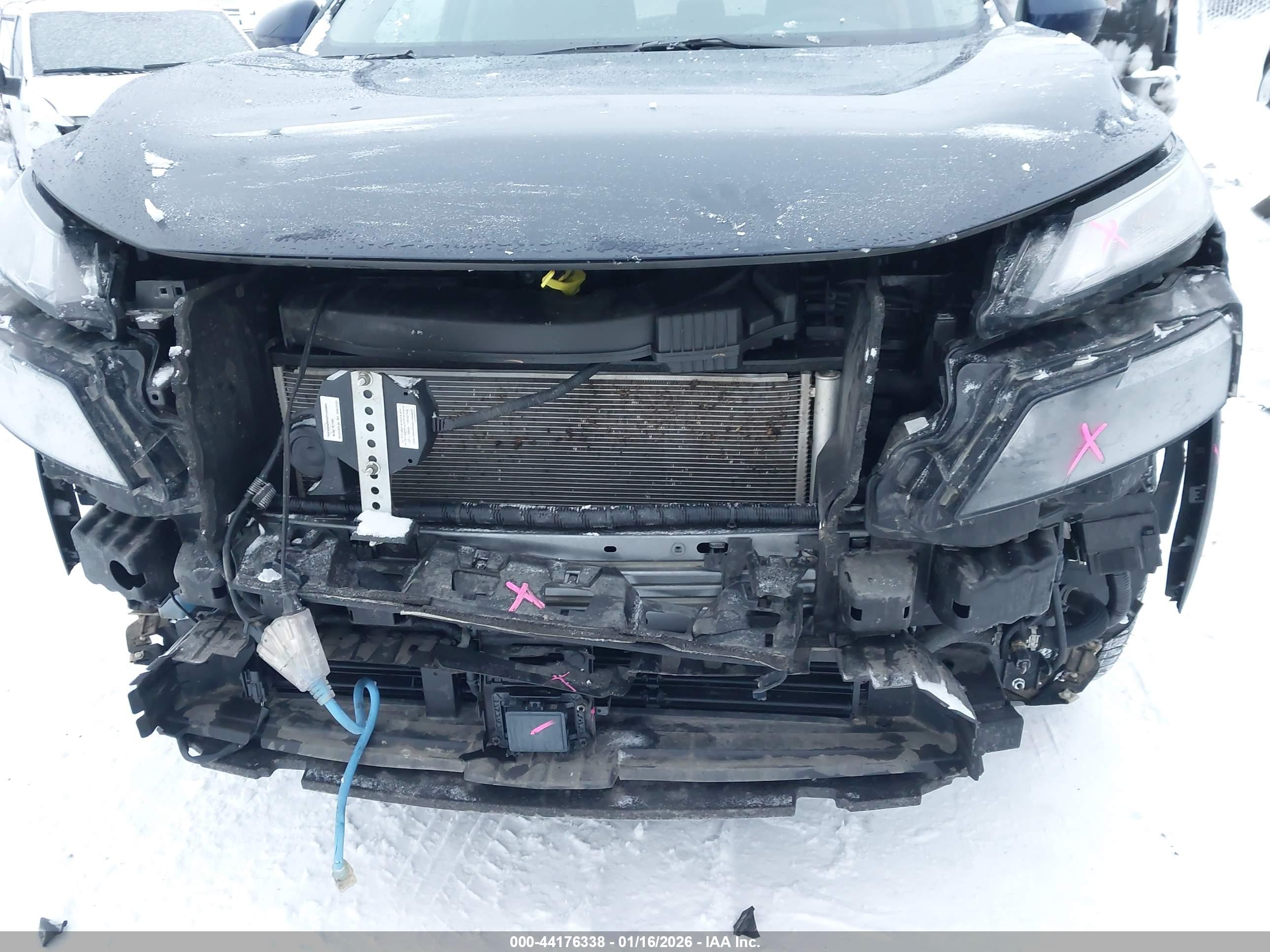 NISSAN ROGUE image 6
