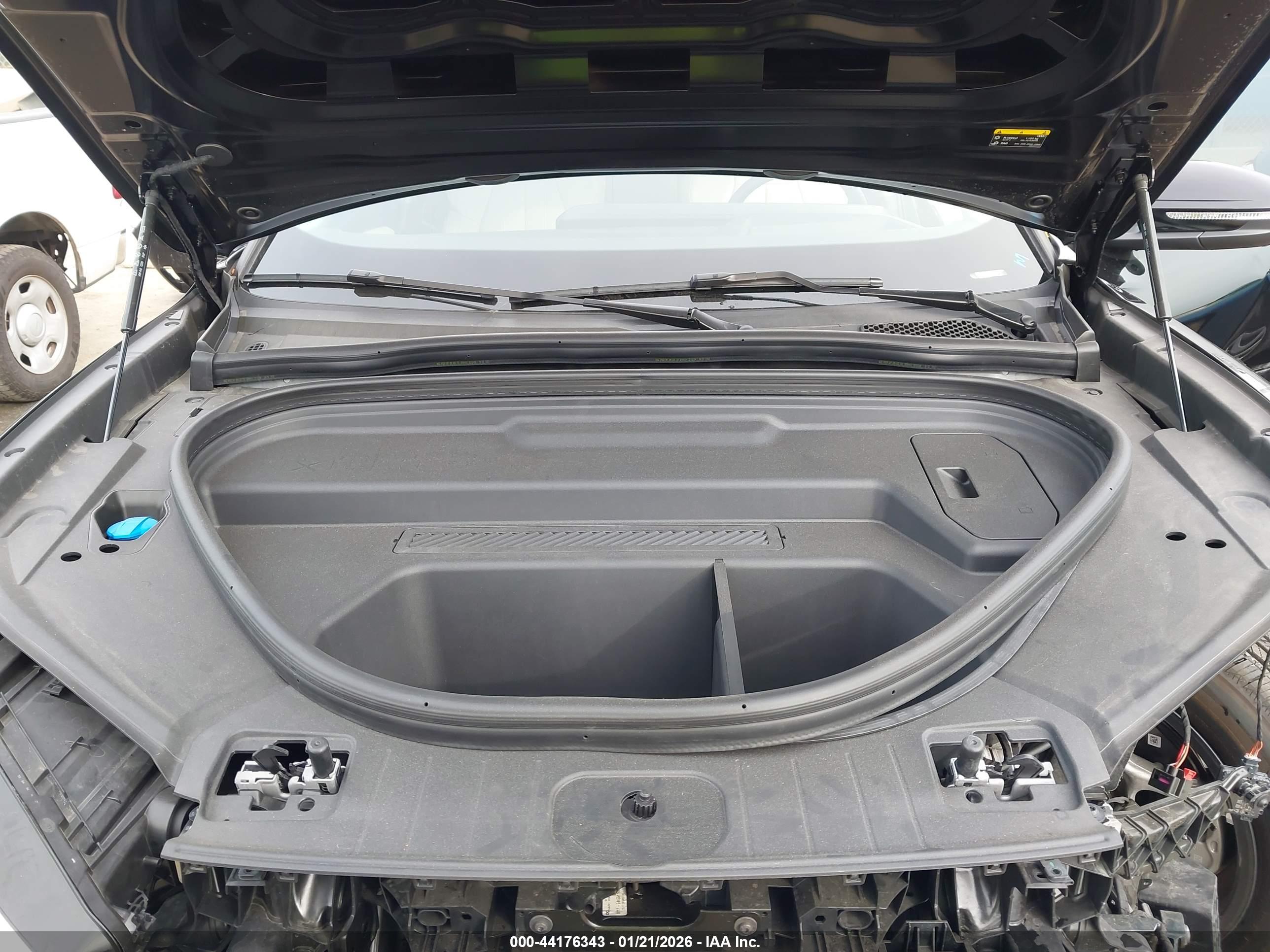 AUDI Q6 image 10