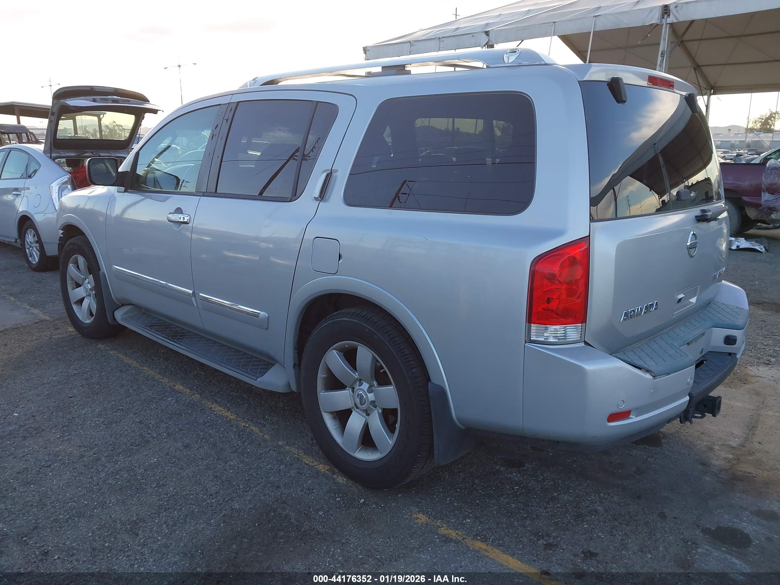 NISSAN ARMADA image 3