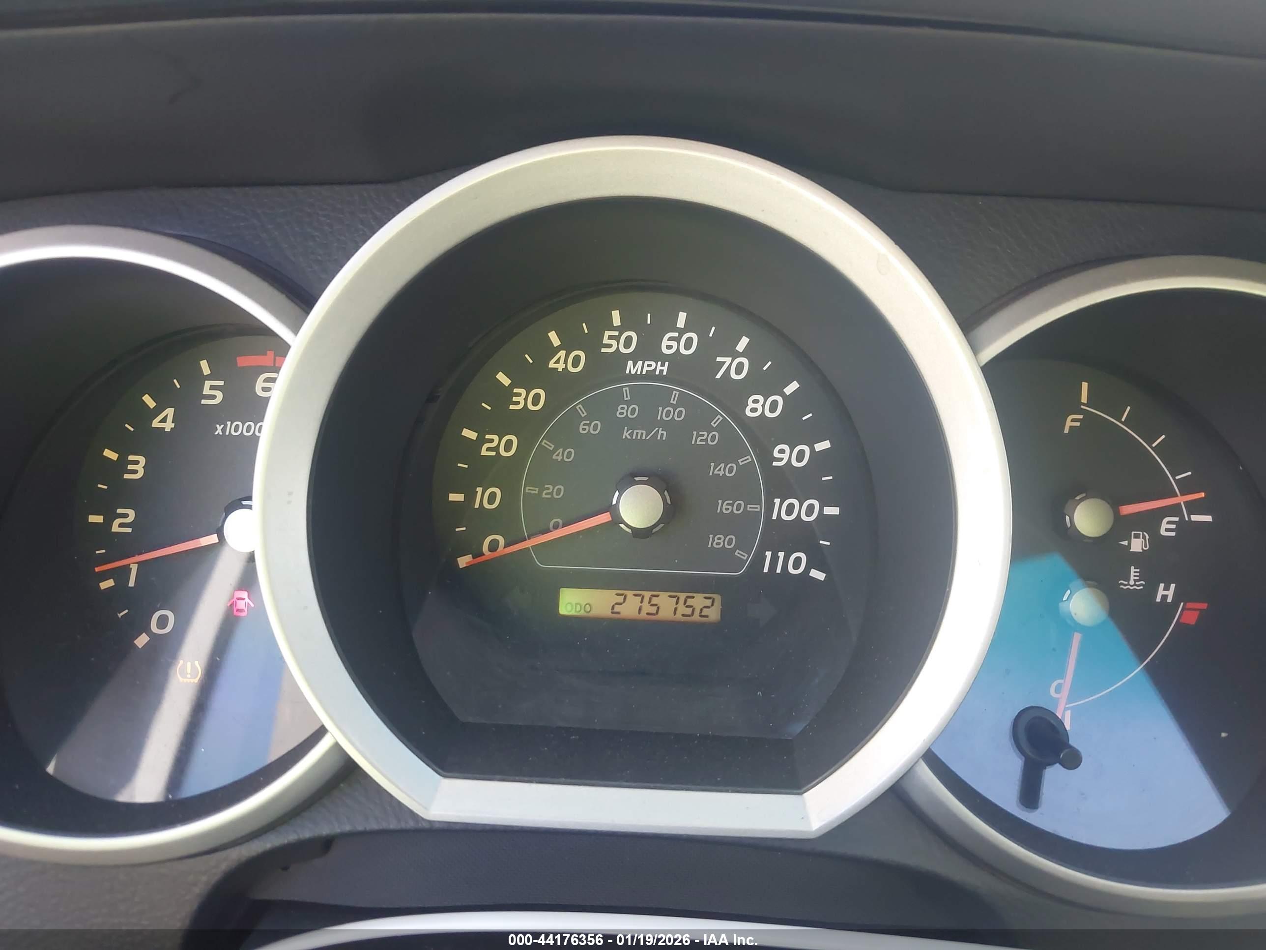 TOYOTA 4RUNNER image 7