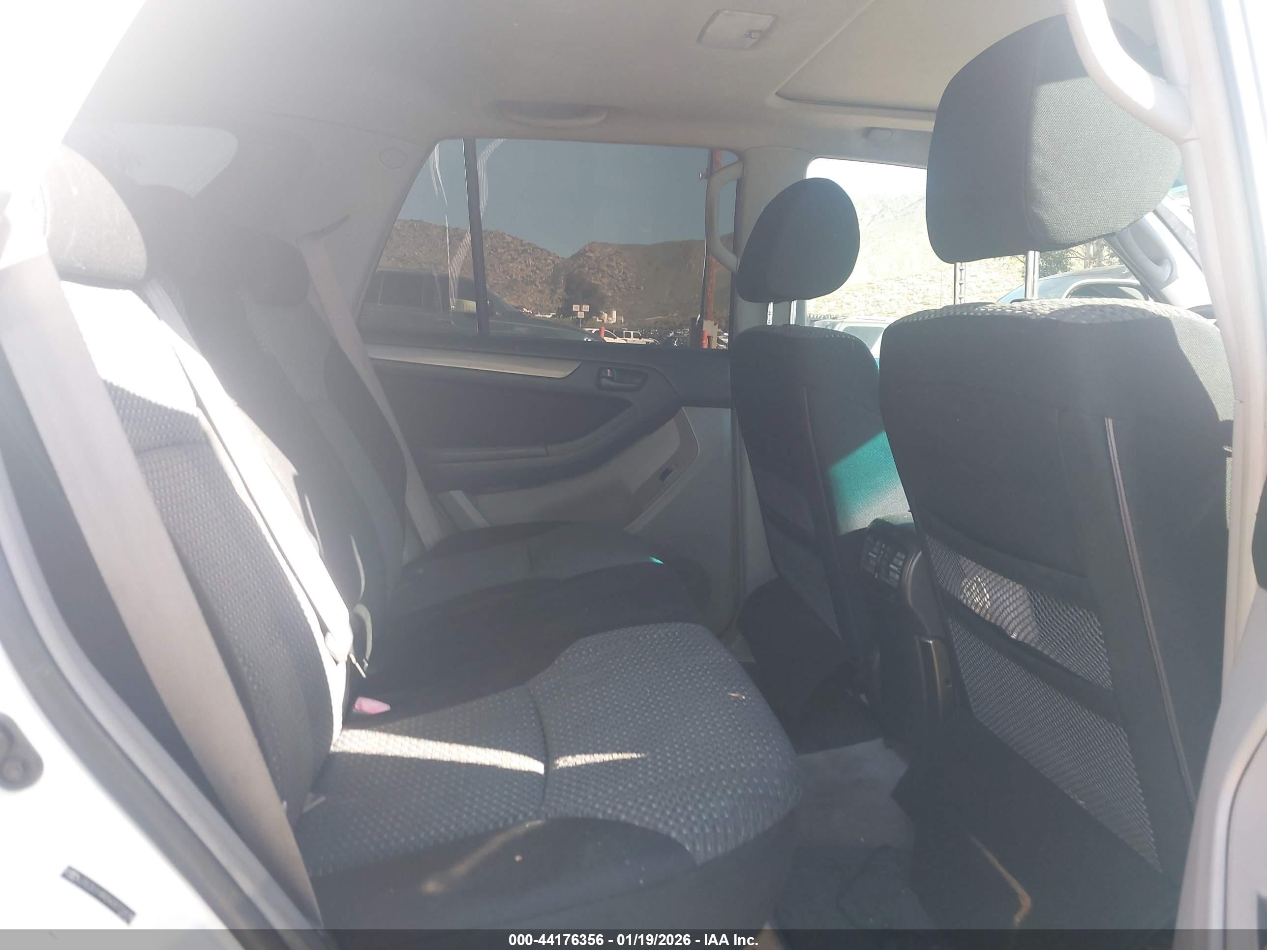 TOYOTA 4RUNNER image 8