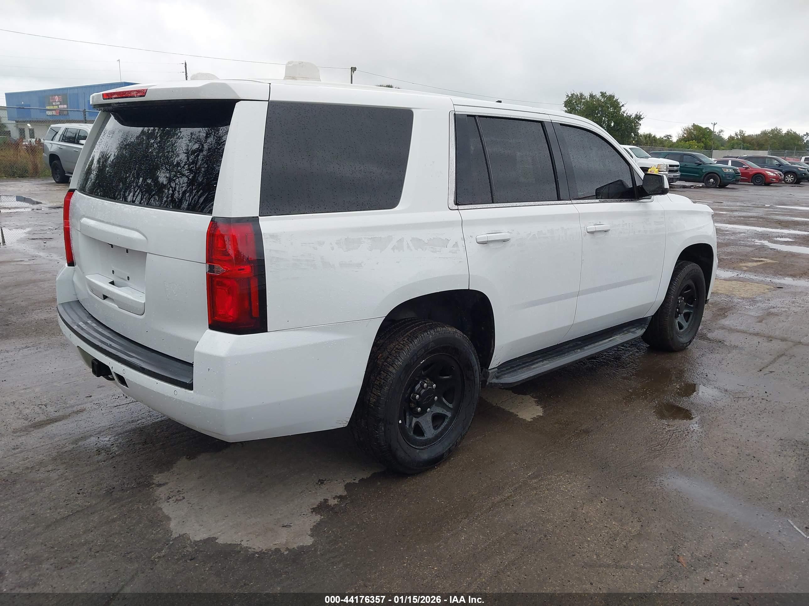 CHEVROLET TAHOE image 4