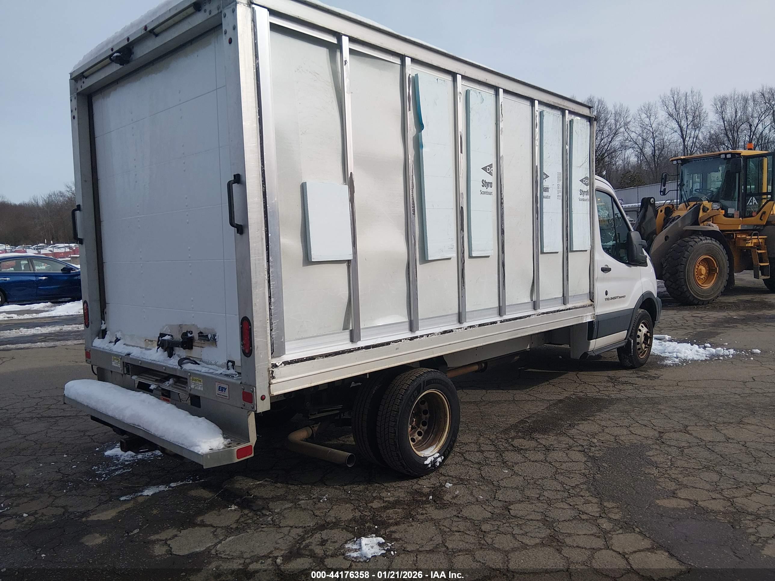 FORD TRANSIT-350 image 4